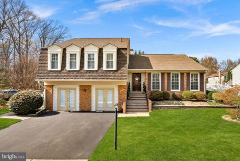 Burke Centre 3 6208 ORMANDY DRIVE BURKE VA 22015