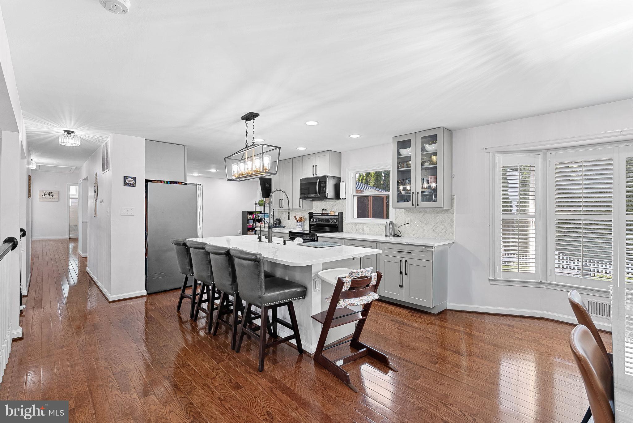 BURKE CENTRE - Residential