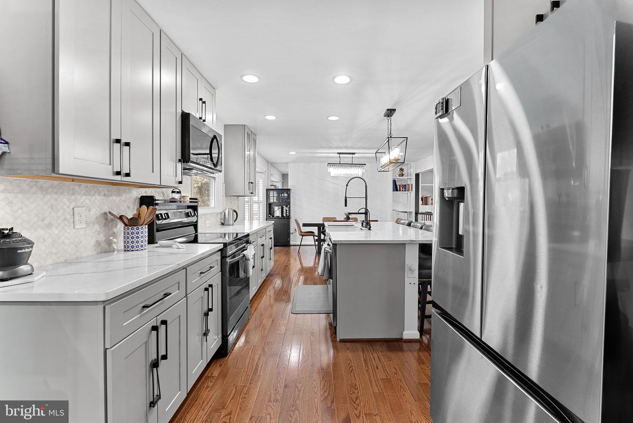 BURKE CENTRE - Residential