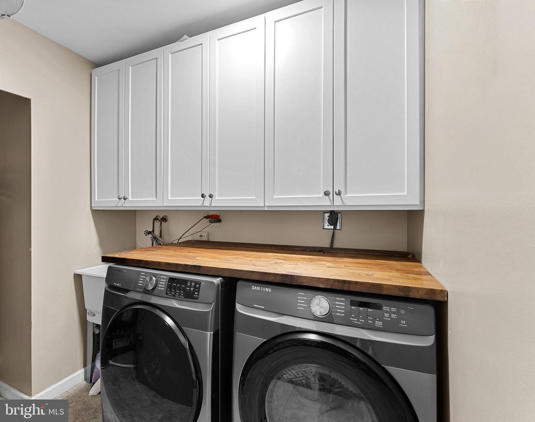 BURKE CENTRE - Residential