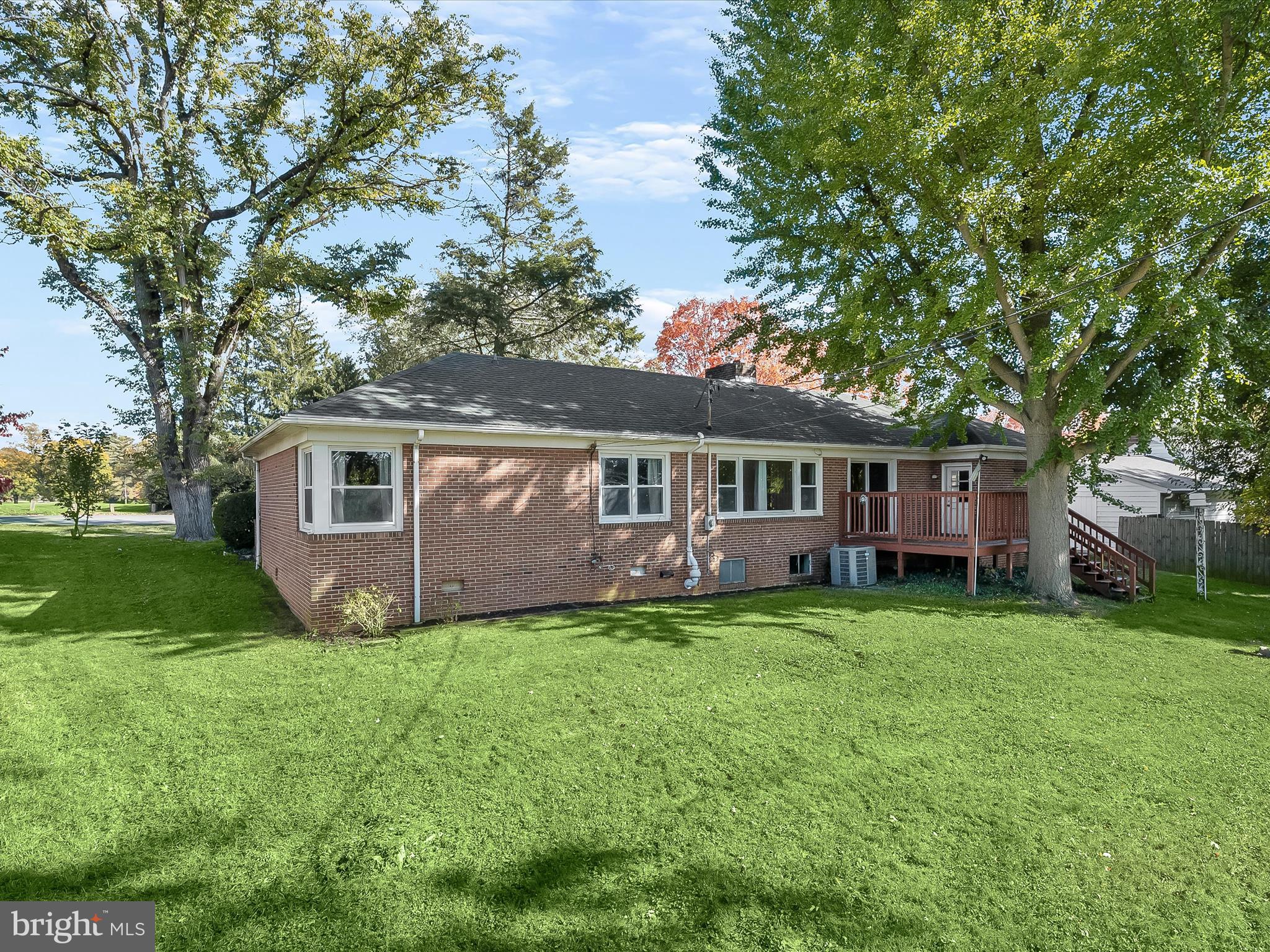 FOUNTAIN HEAD - Residential