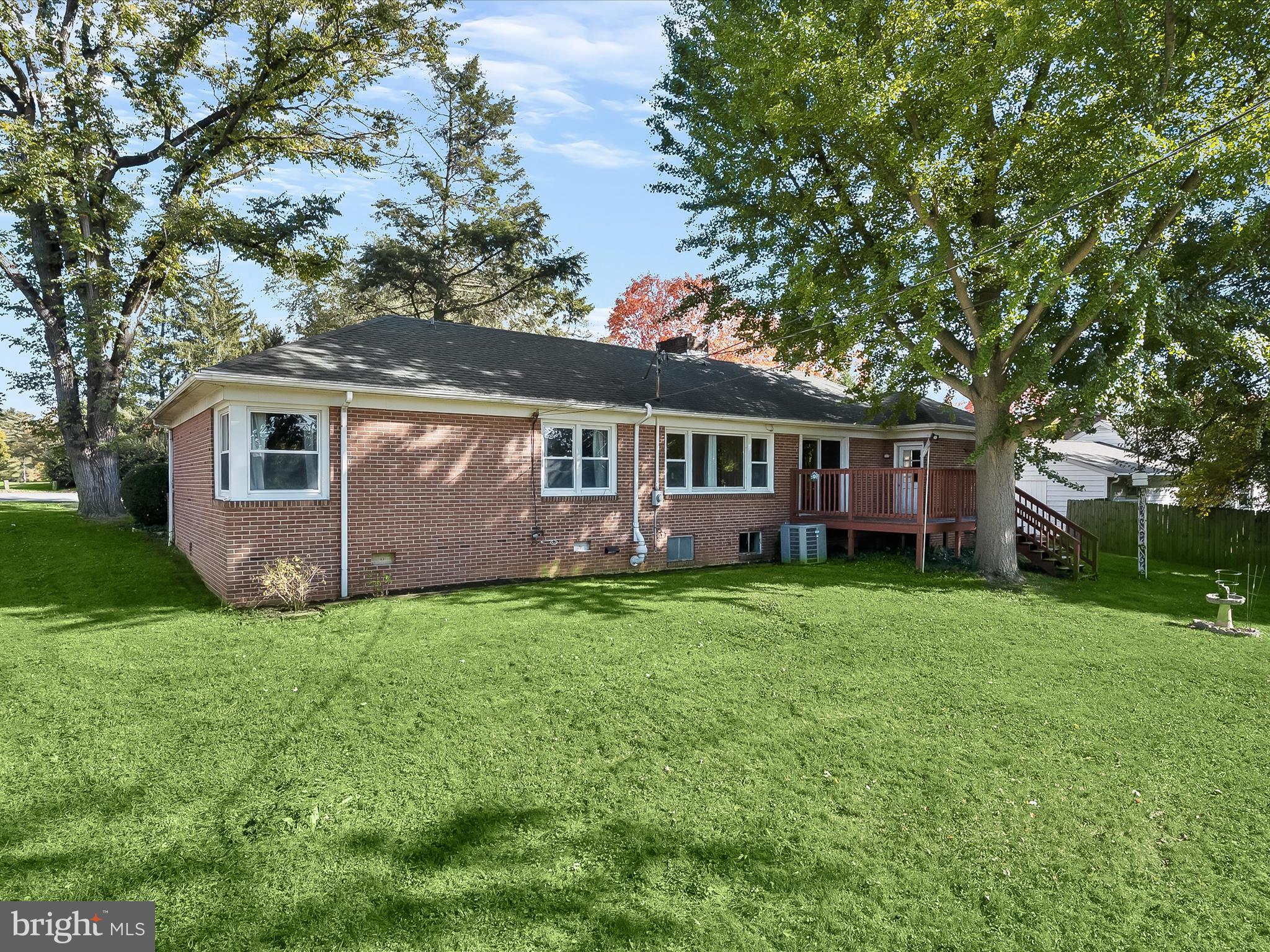 FOUNTAIN HEAD - Residential