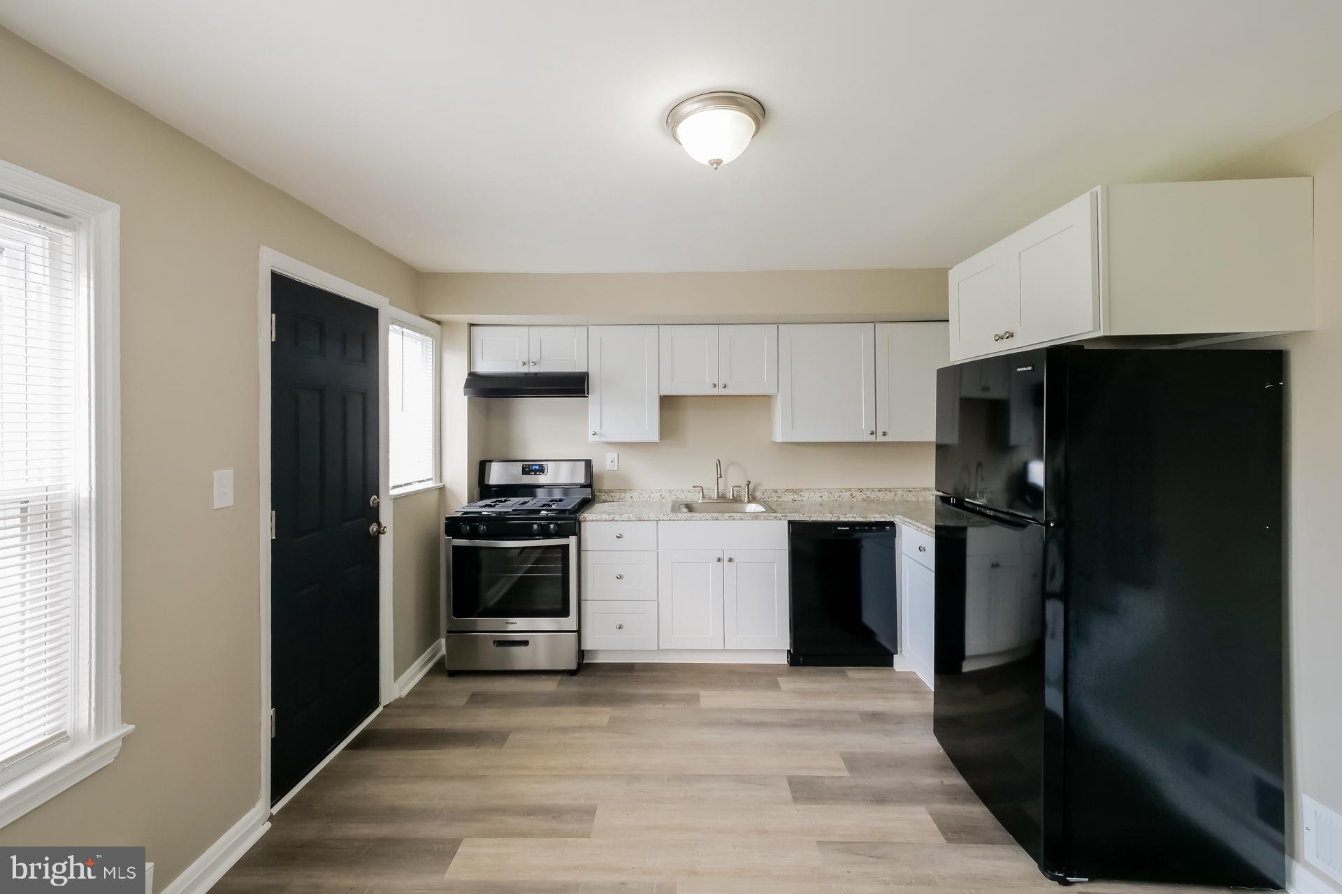 EASTWOOD - Residential Lease