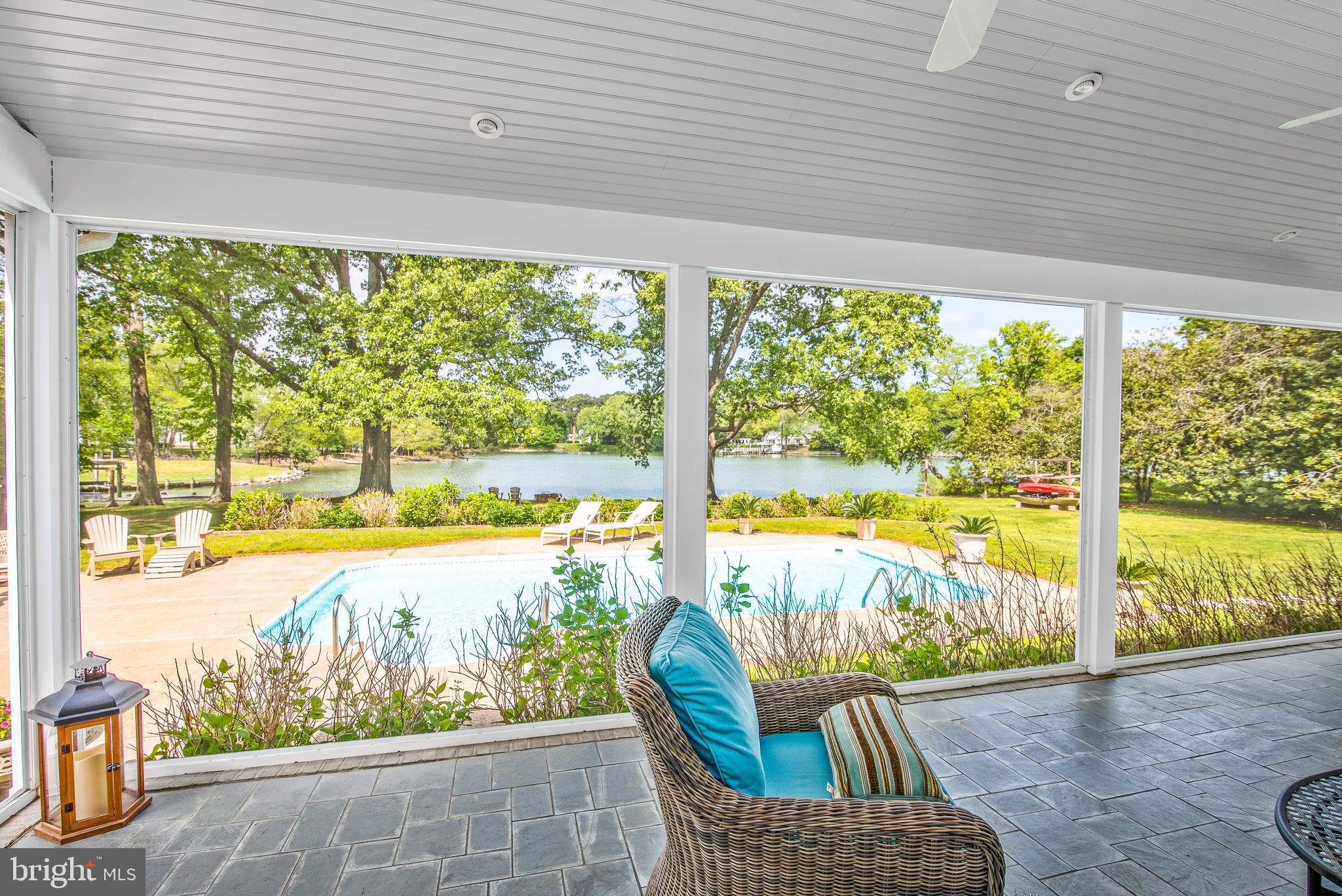 WAVERLY ISLAND ESTATES - Residential