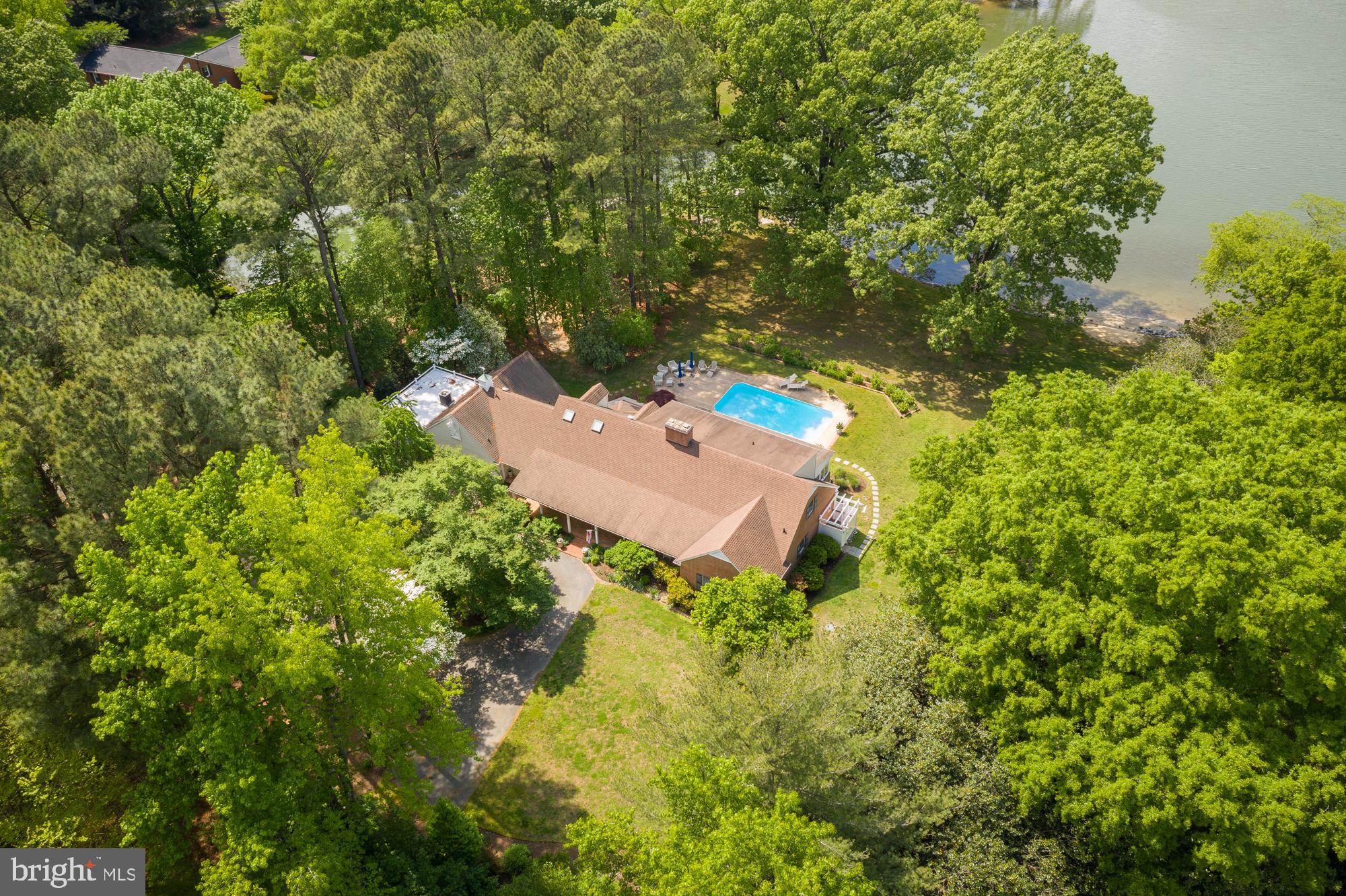 WAVERLY ISLAND ESTATES - Residential