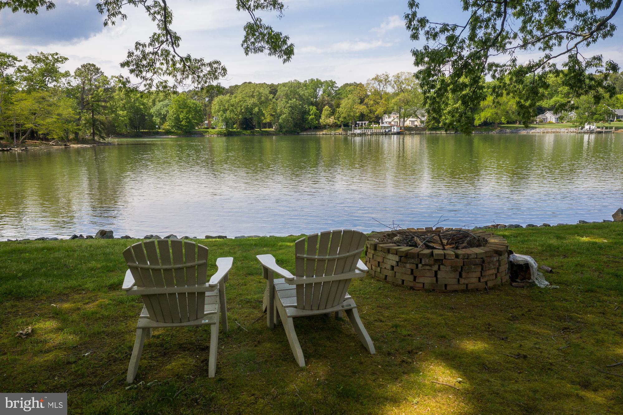 WAVERLY ISLAND ESTATES - Residential