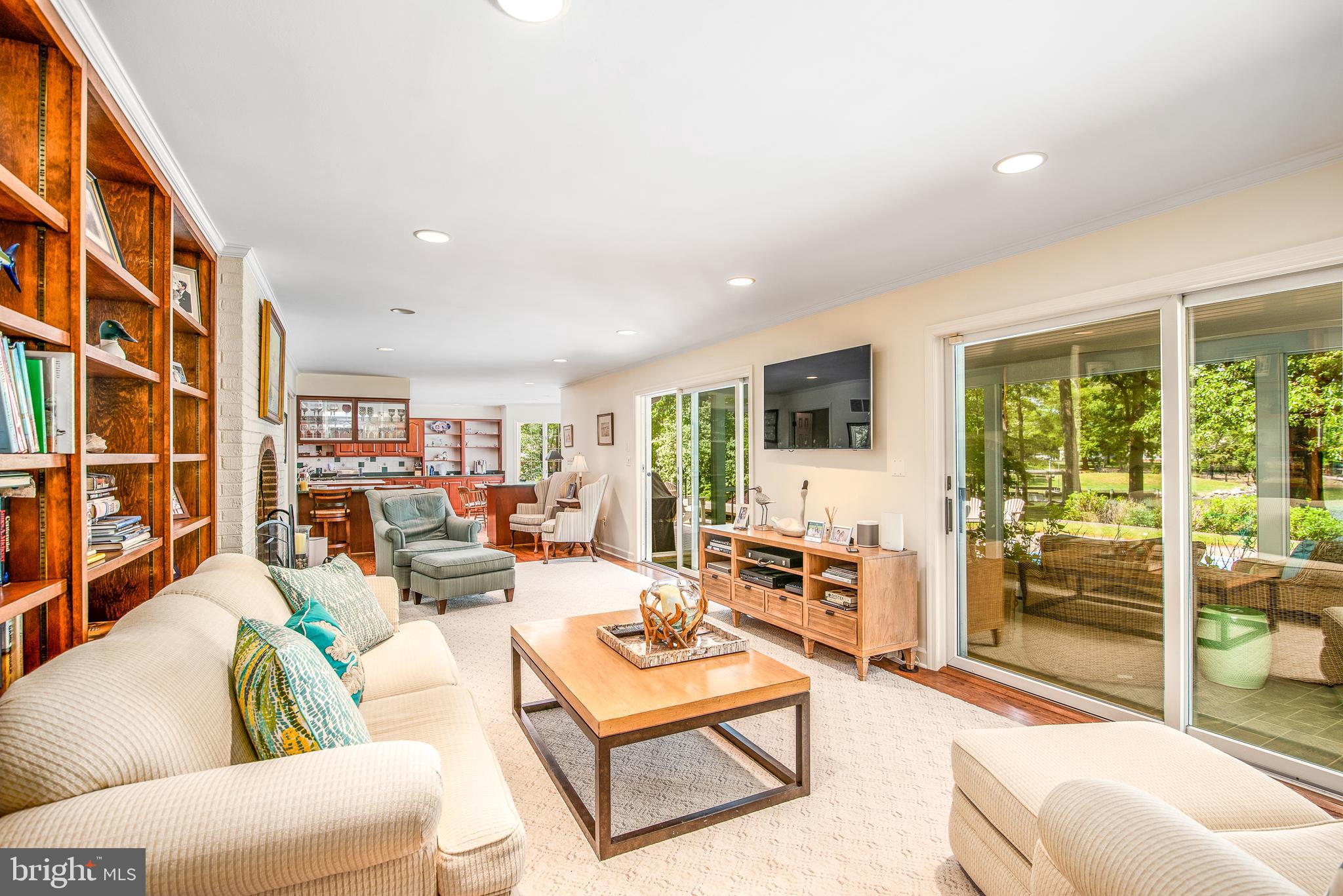 WAVERLY ISLAND ESTATES - Residential