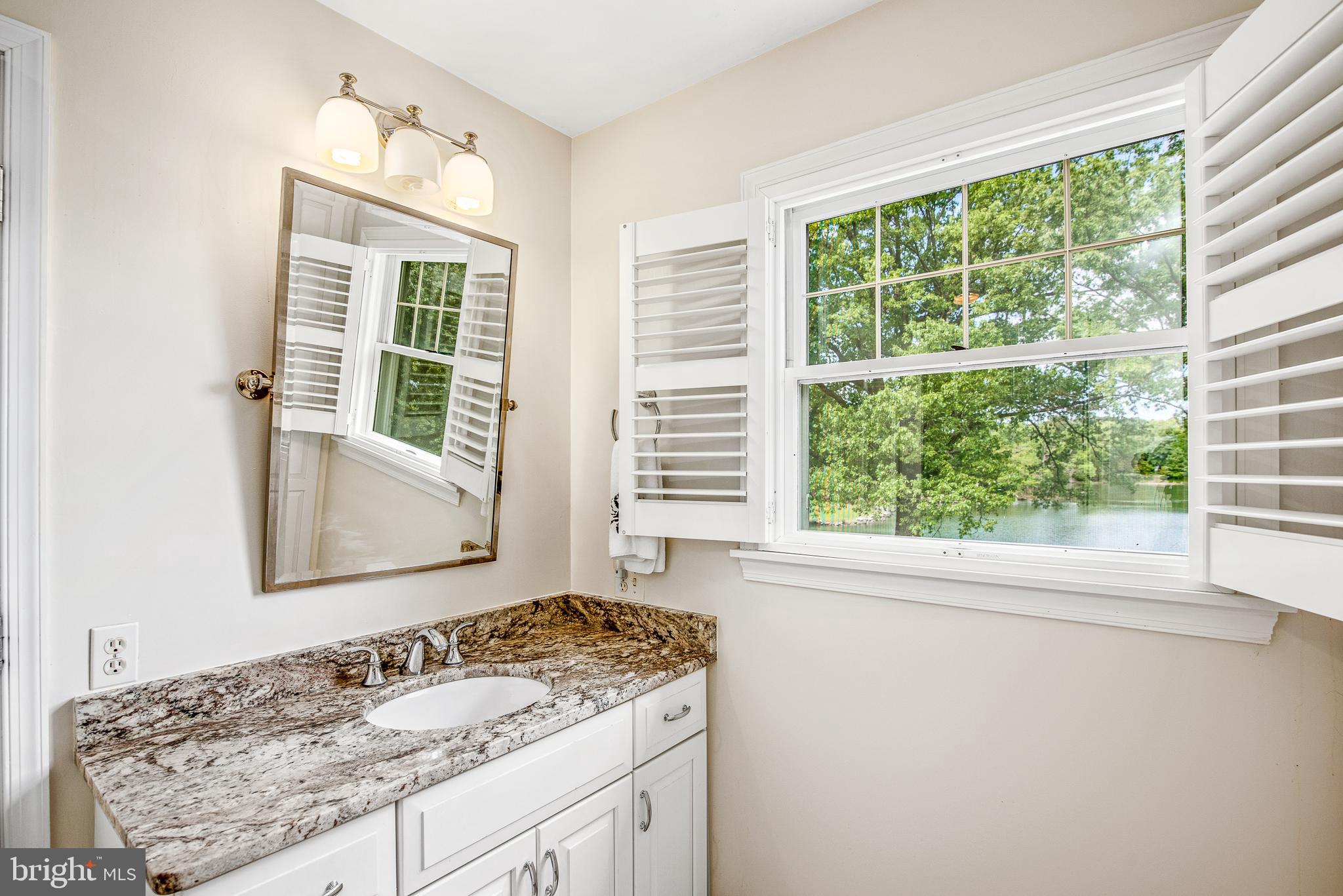 WAVERLY ISLAND ESTATES - Residential