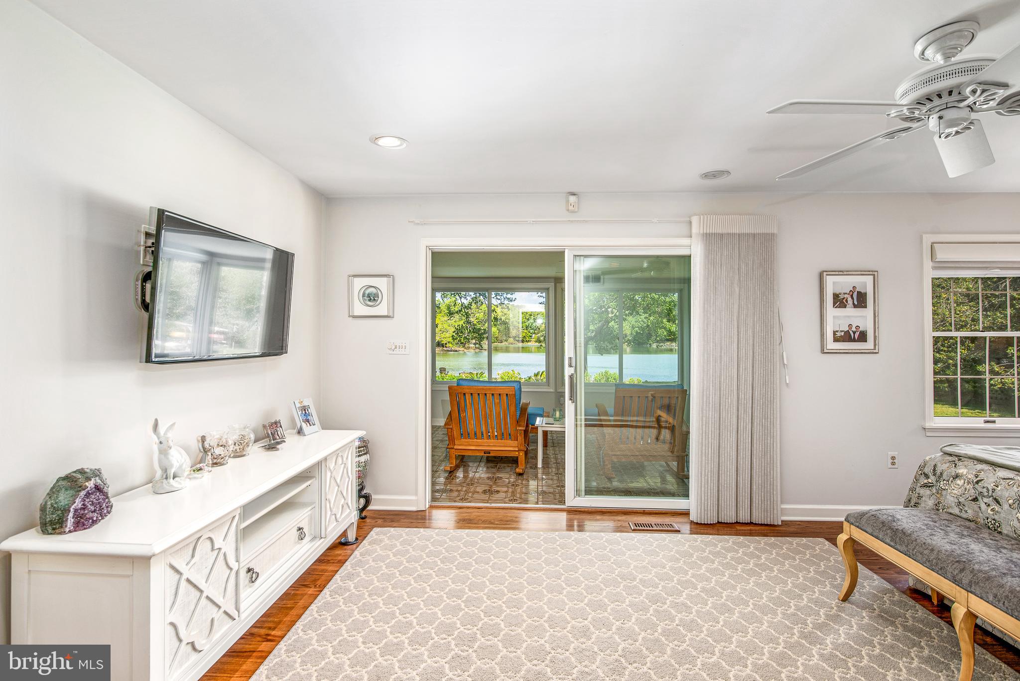 WAVERLY ISLAND ESTATES - Residential