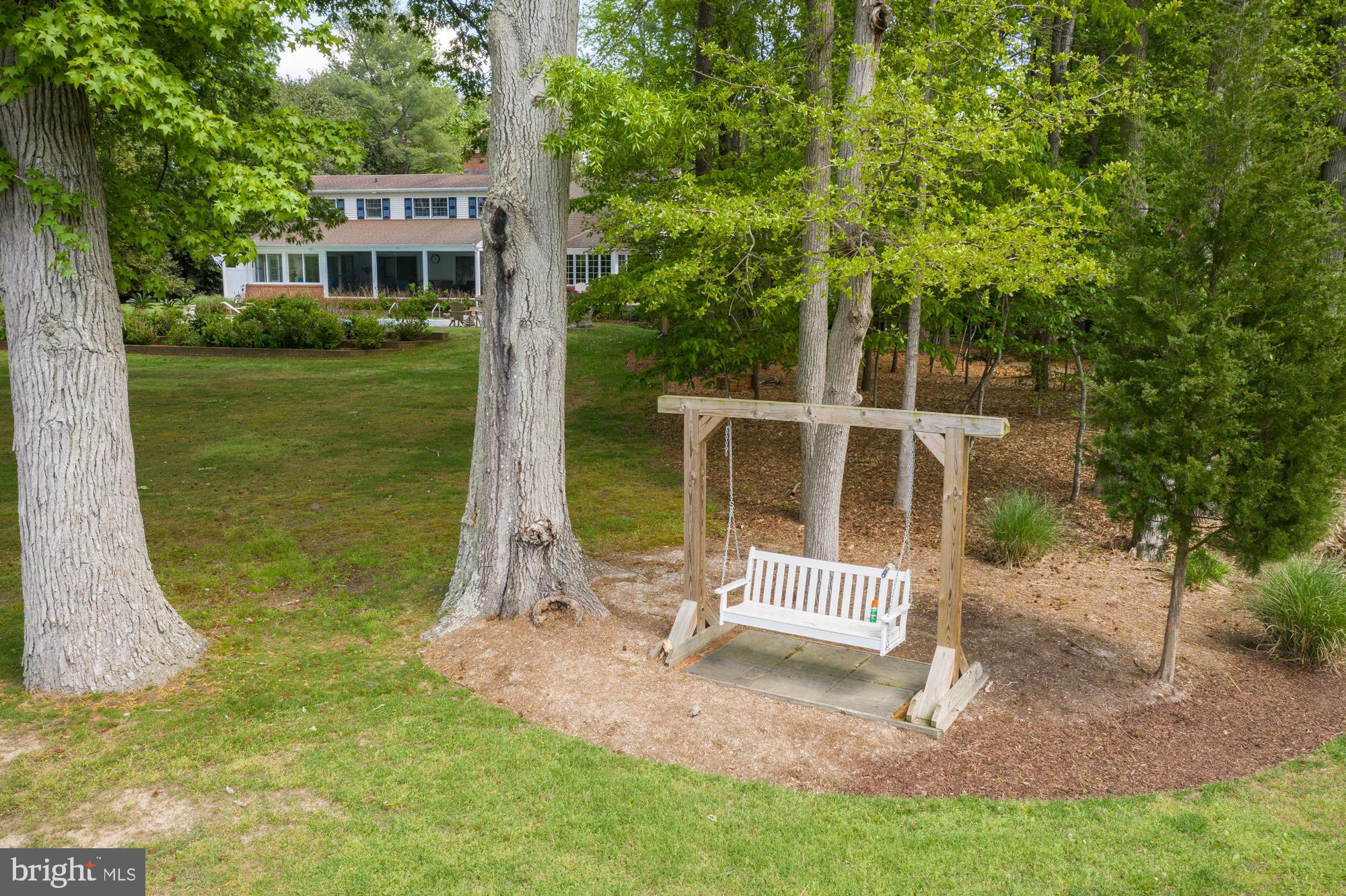 WAVERLY ISLAND ESTATES - Residential