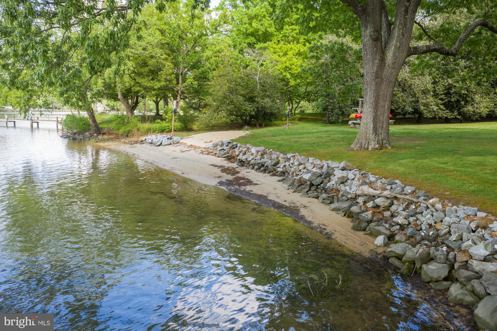 WAVERLY ISLAND ESTATES - Residential