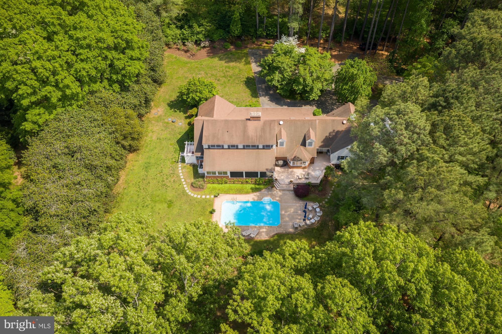 WAVERLY ISLAND ESTATES - Residential