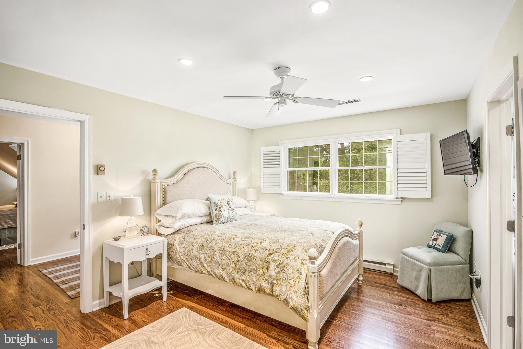 WAVERLY ISLAND ESTATES - Residential