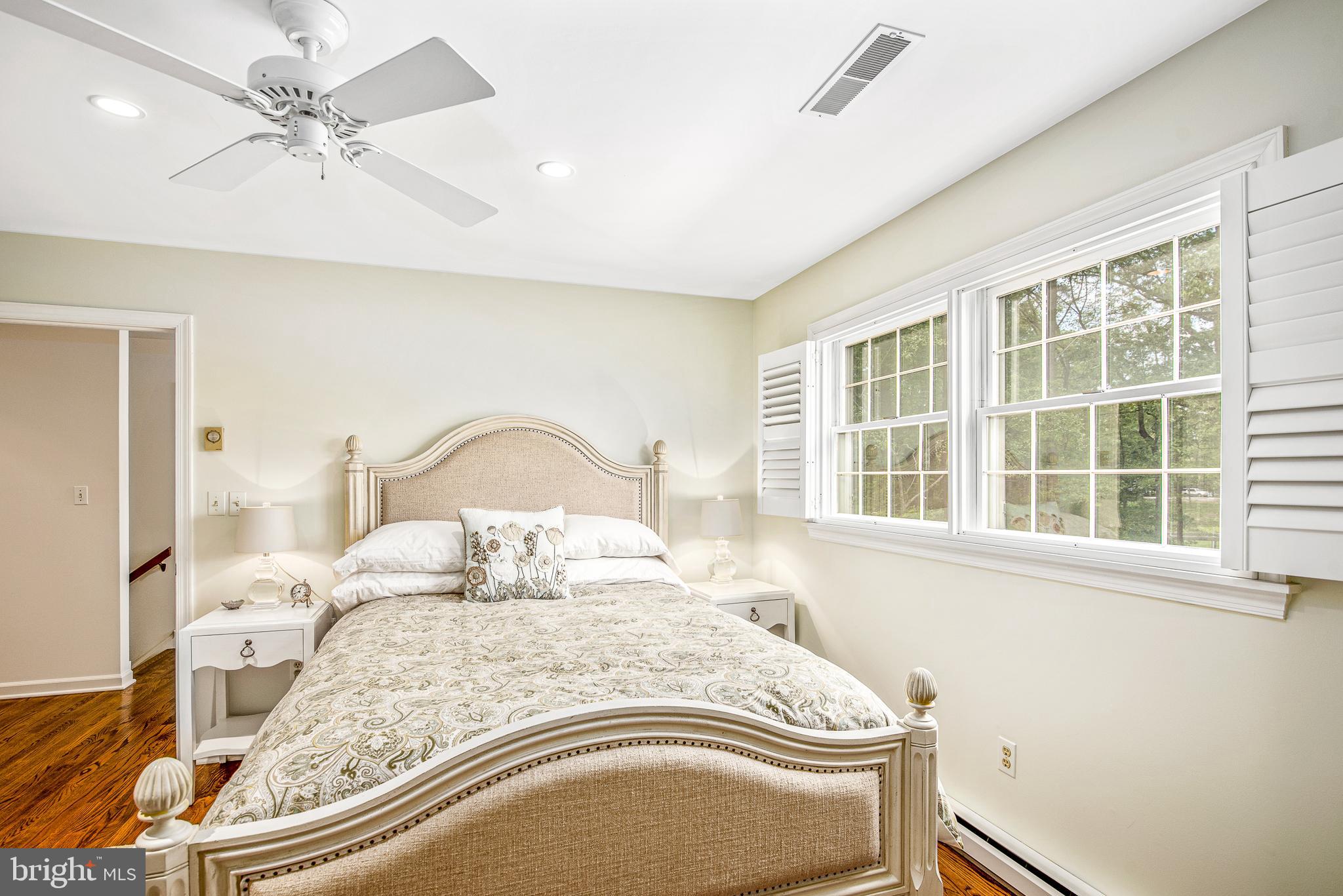 WAVERLY ISLAND ESTATES - Residential