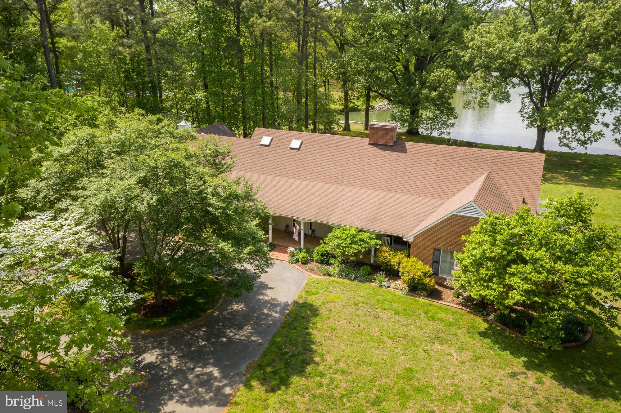 WAVERLY ISLAND ESTATES - Residential