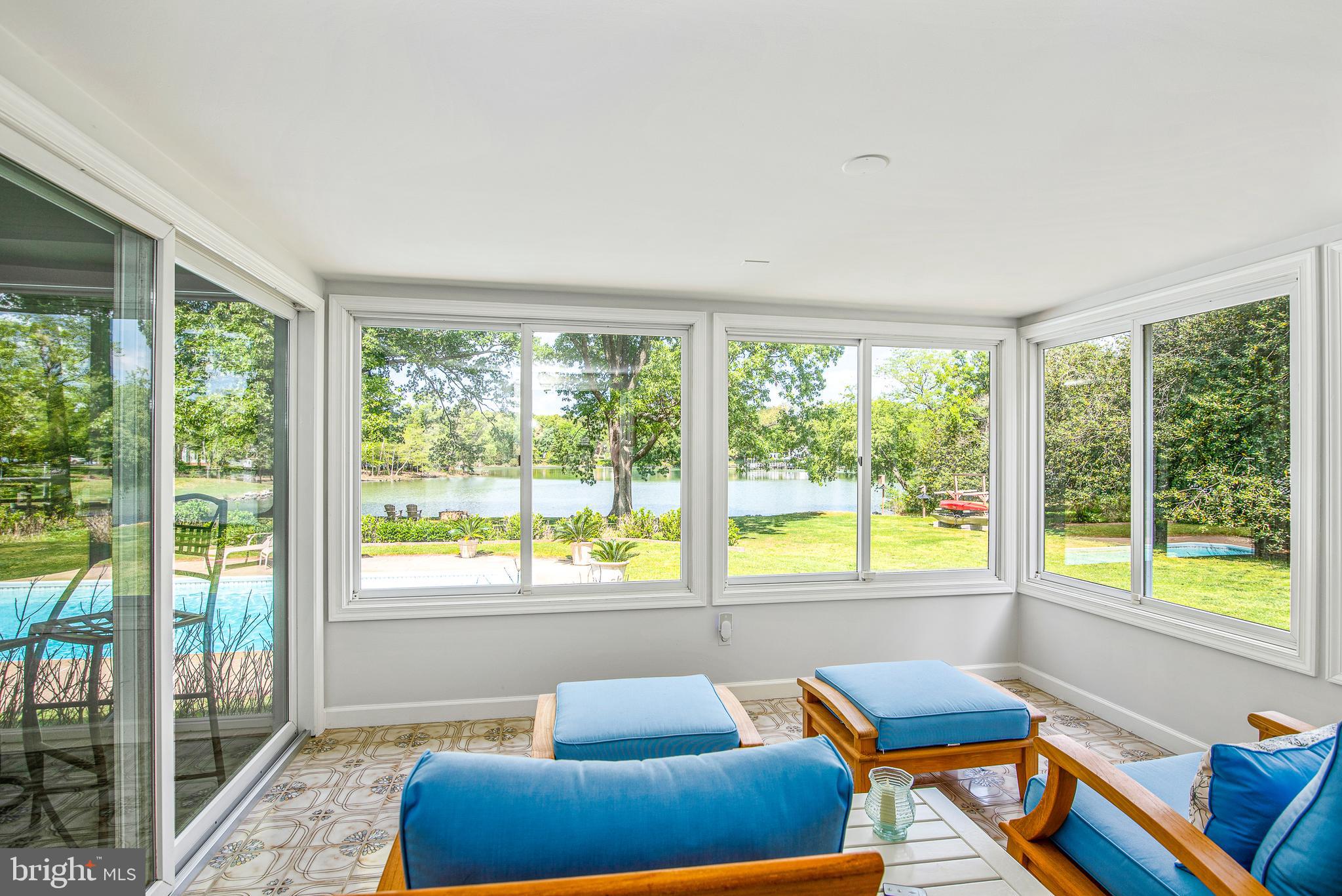 WAVERLY ISLAND ESTATES - Residential