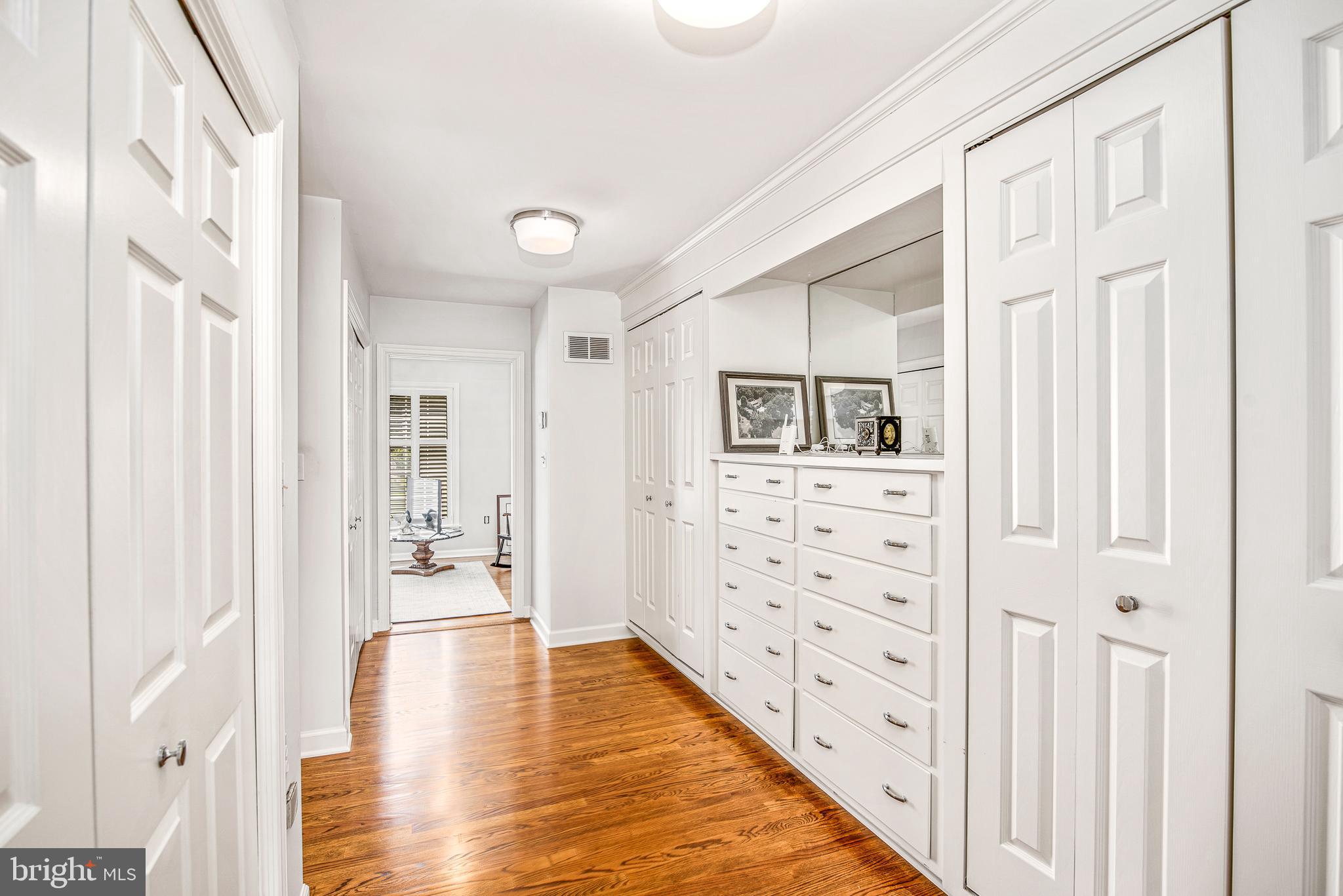 WAVERLY ISLAND ESTATES - Residential