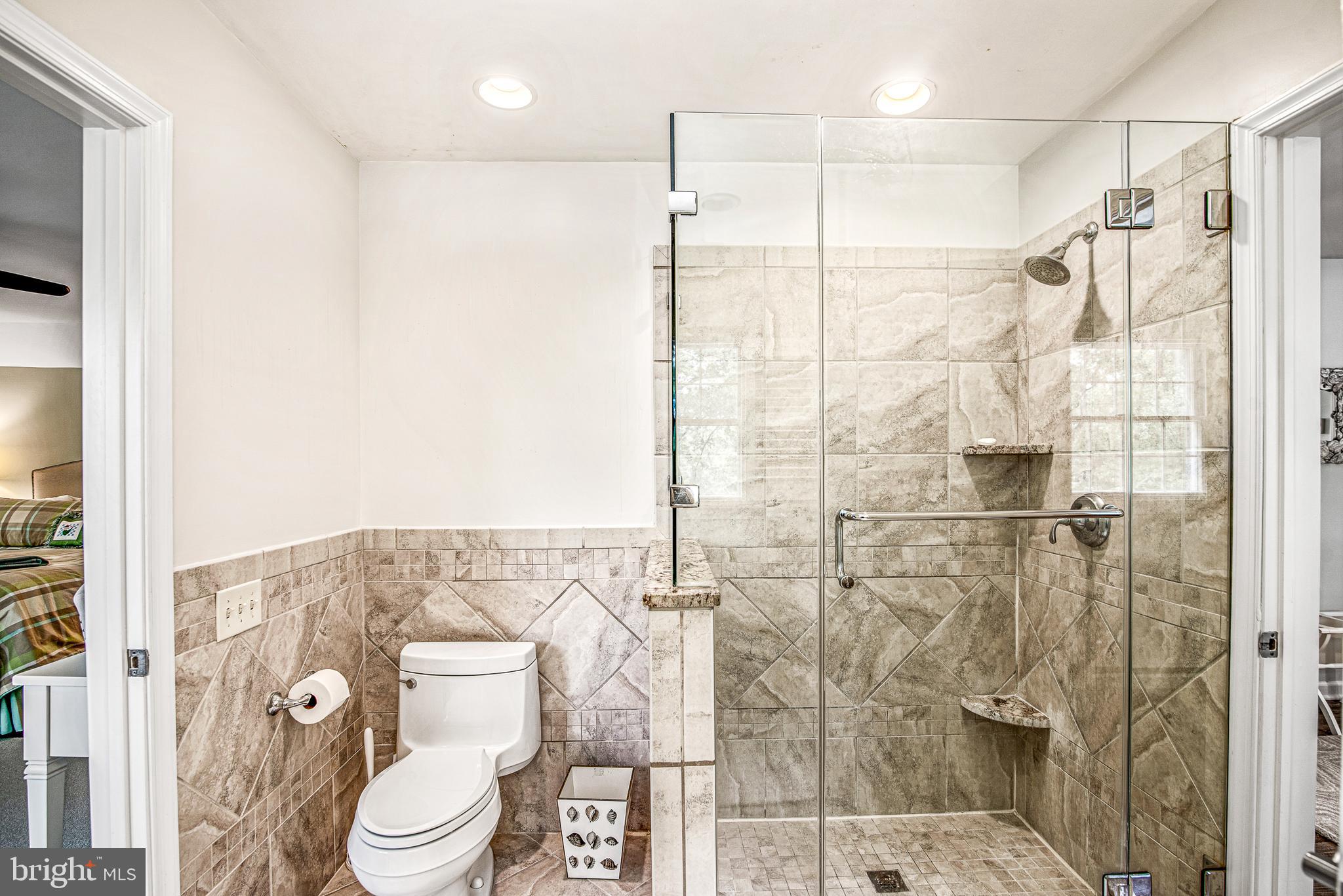 WAVERLY ISLAND ESTATES - Residential