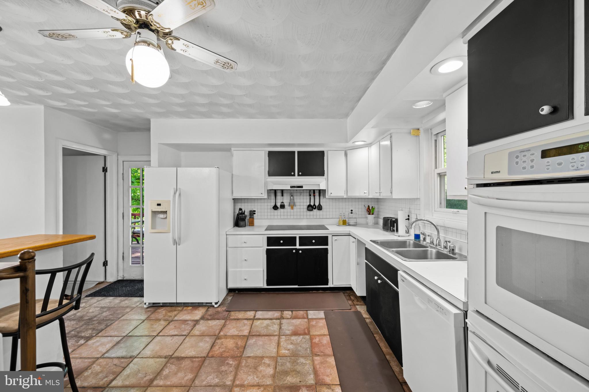 14009 FOX RUN COURT