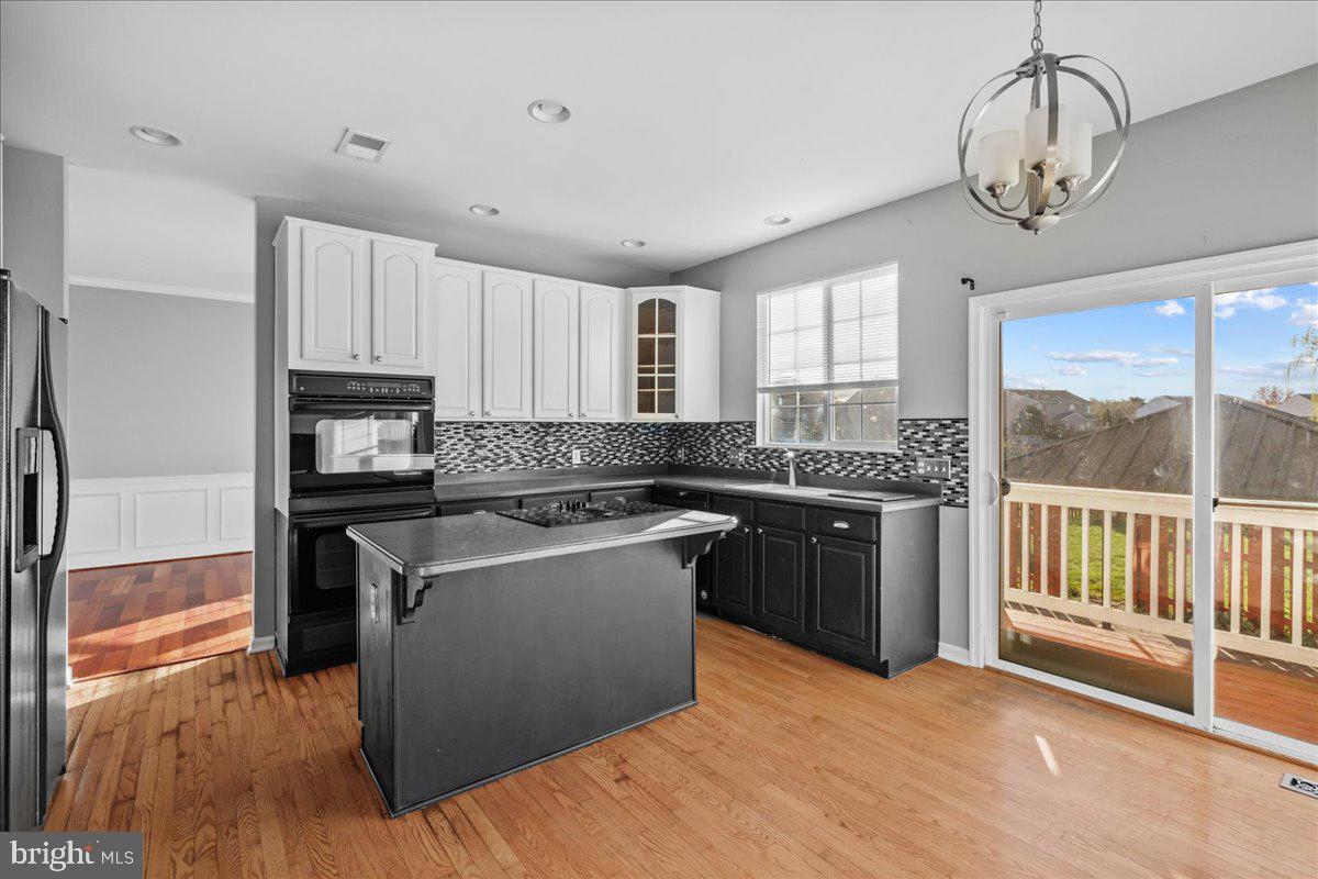 LOCUST HILL - Residential