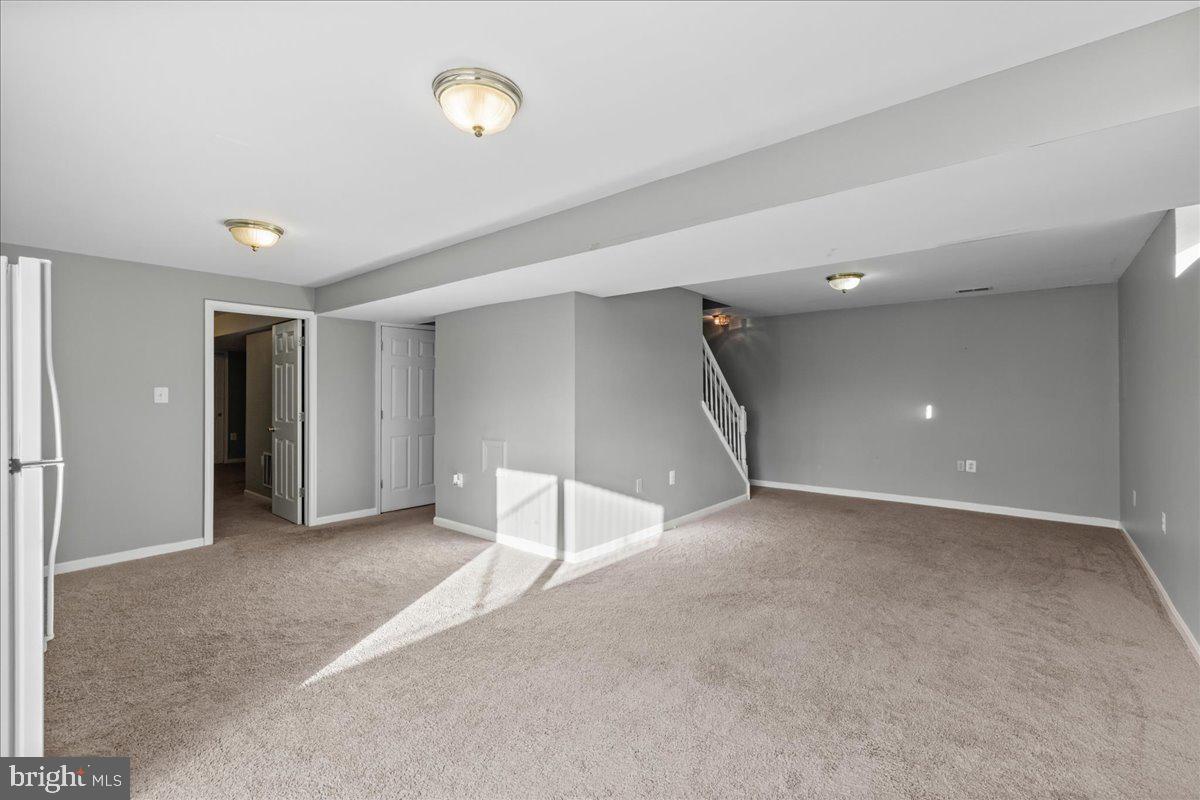 LOCUST HILL - Residential