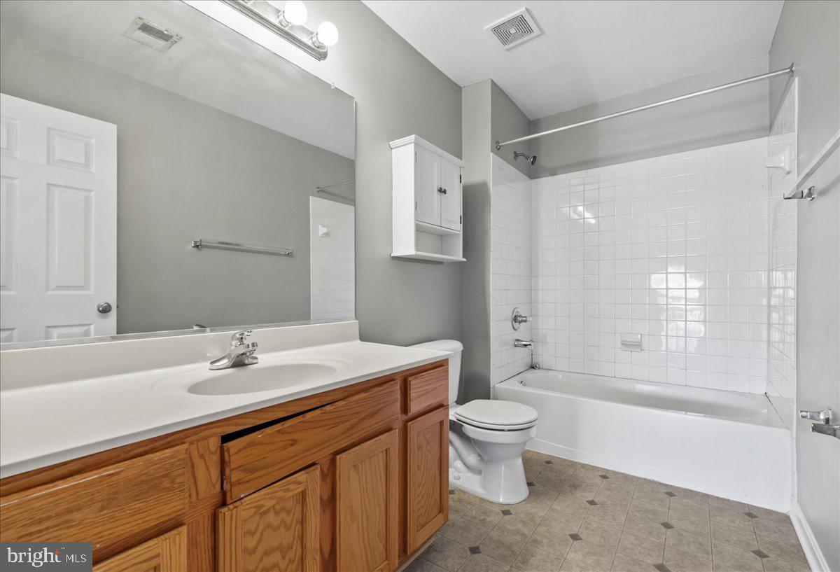 LOCUST HILL - Residential