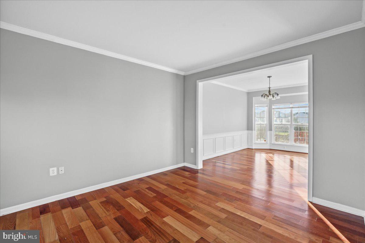 LOCUST HILL - Residential