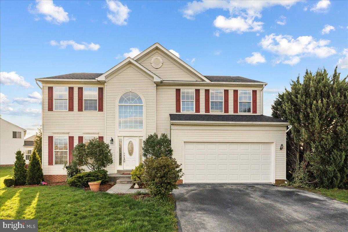 LOCUST HILL - Residential