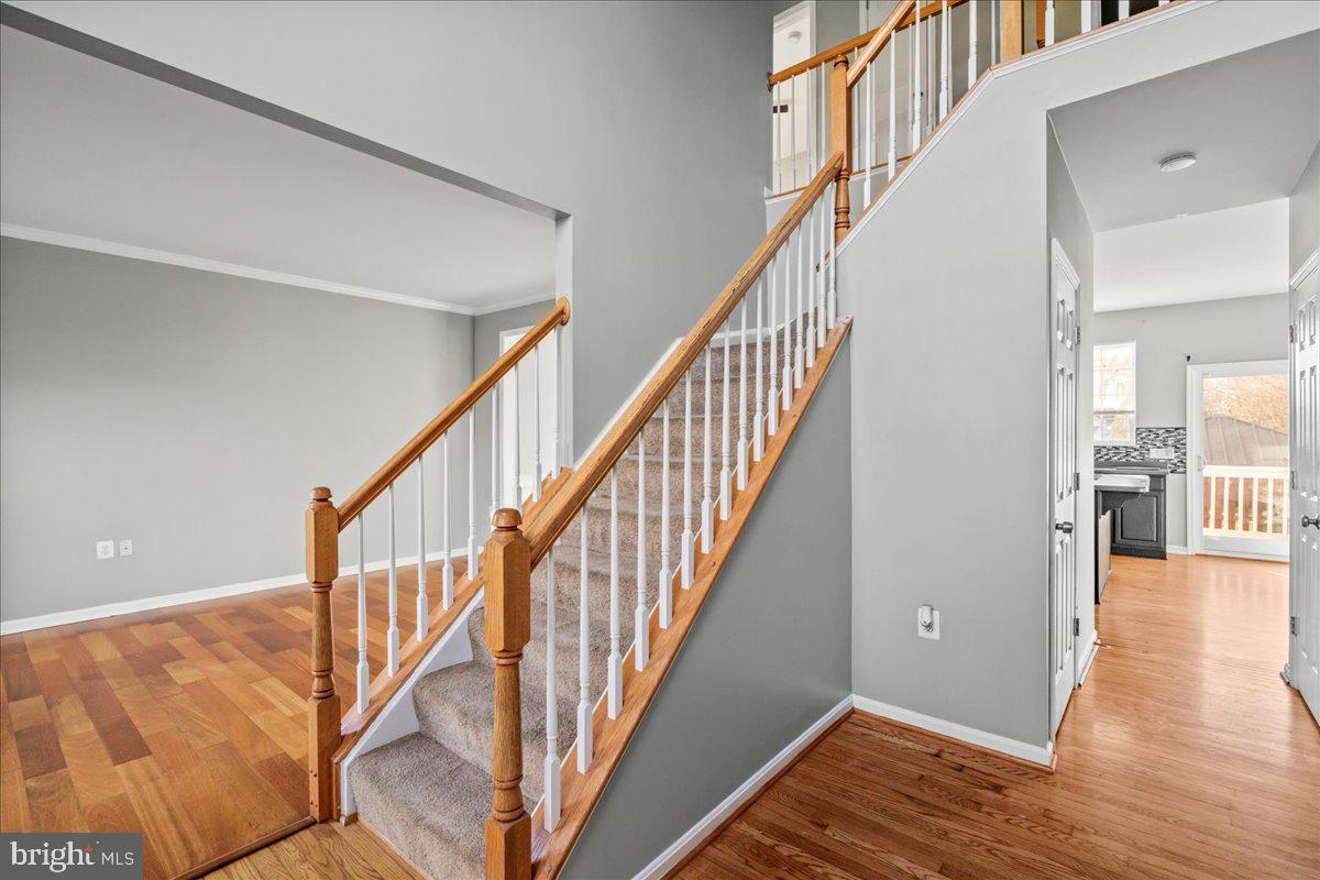 LOCUST HILL - Residential