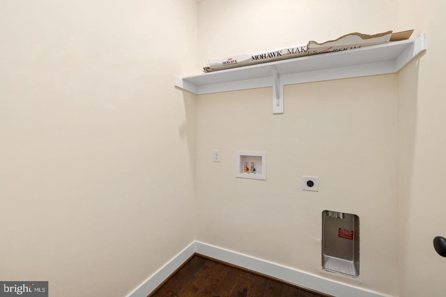 LAKE WILDERNESS - Residential Lease