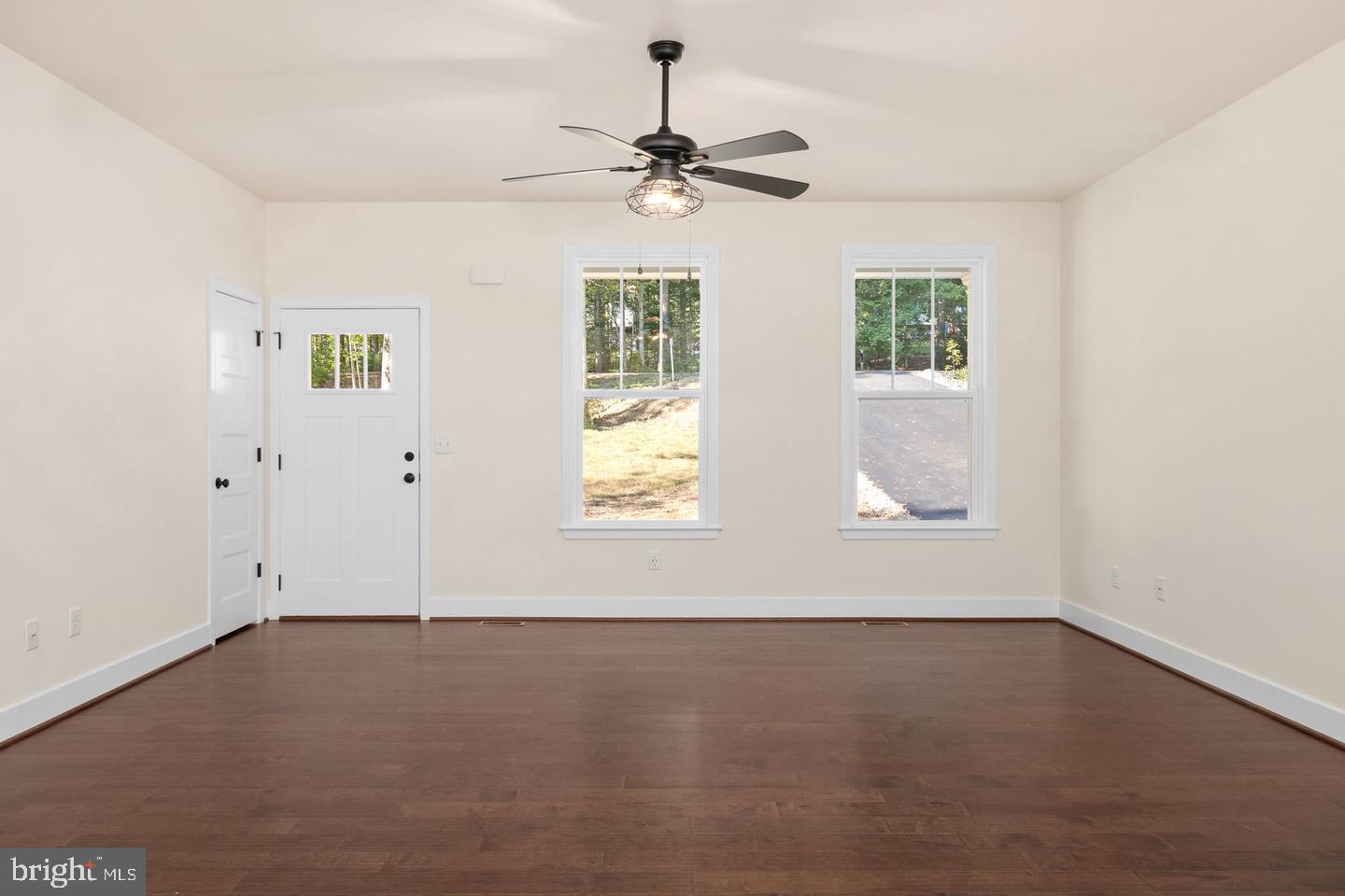 LAKE WILDERNESS - Residential Lease