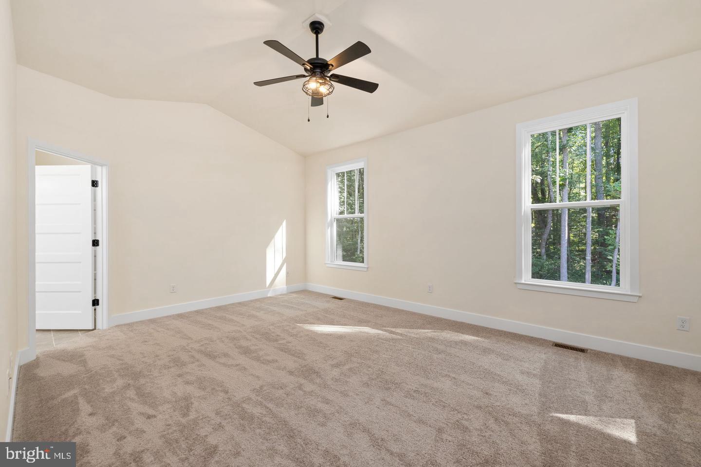 LAKE WILDERNESS - Residential Lease