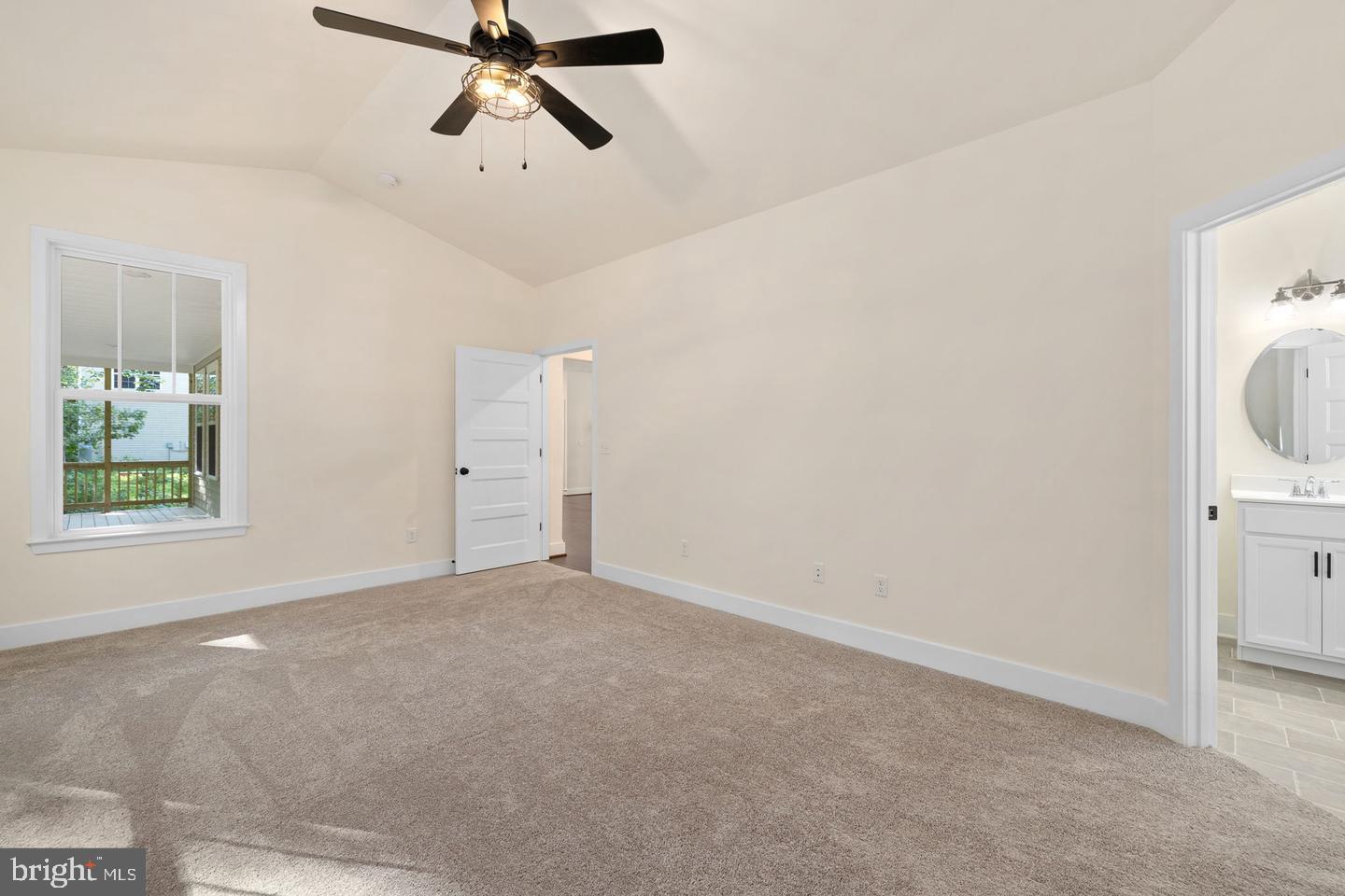 LAKE WILDERNESS - Residential Lease