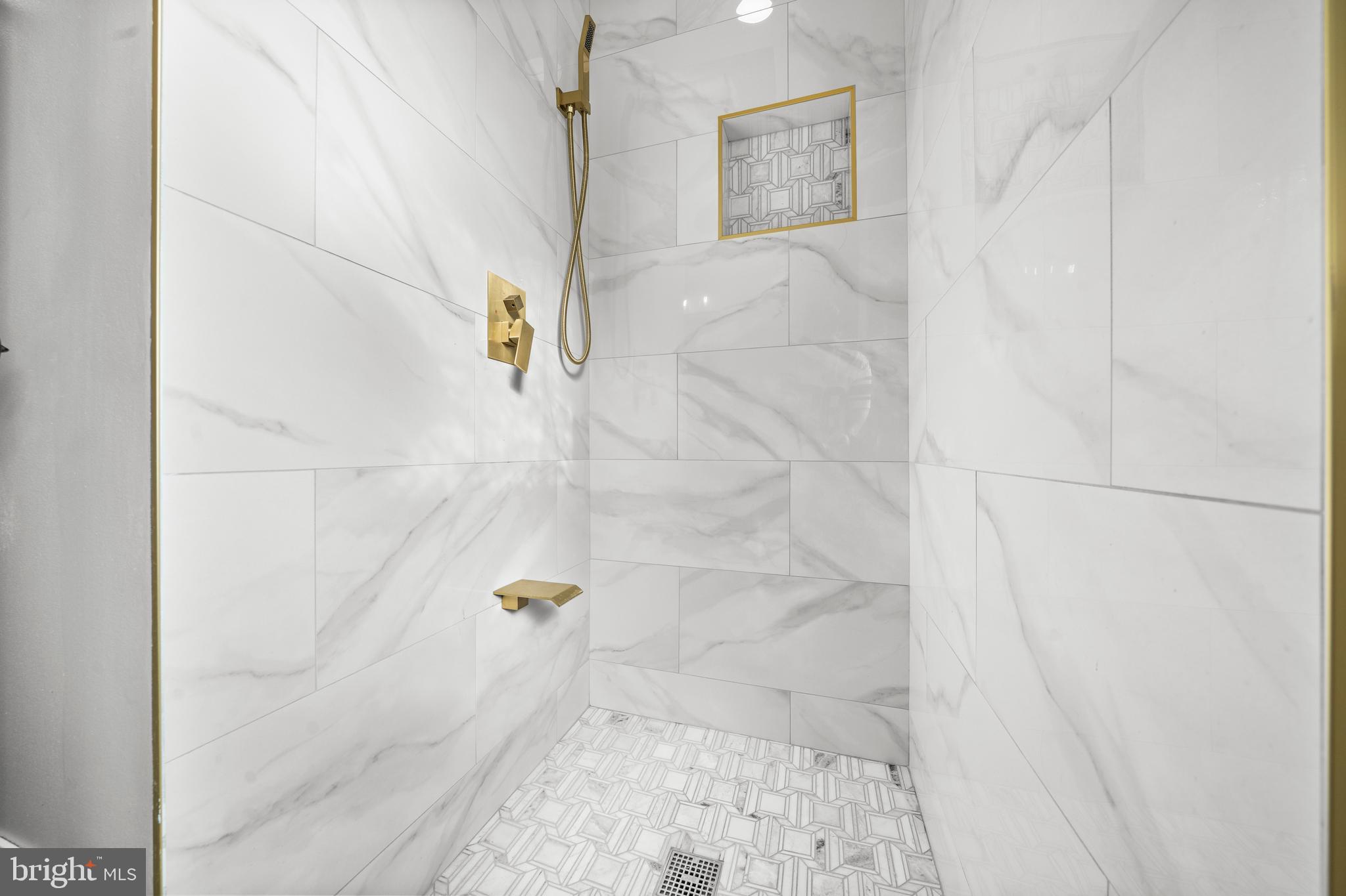 FRANKLIN FARM - Residential