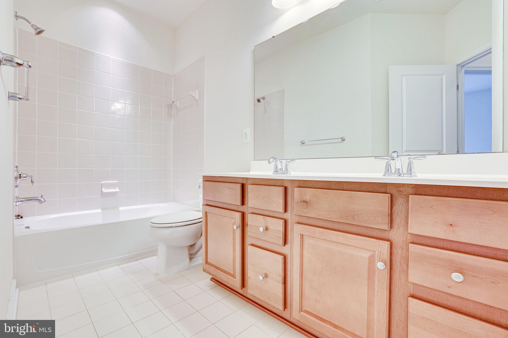 MORLEY CORNER - Residential