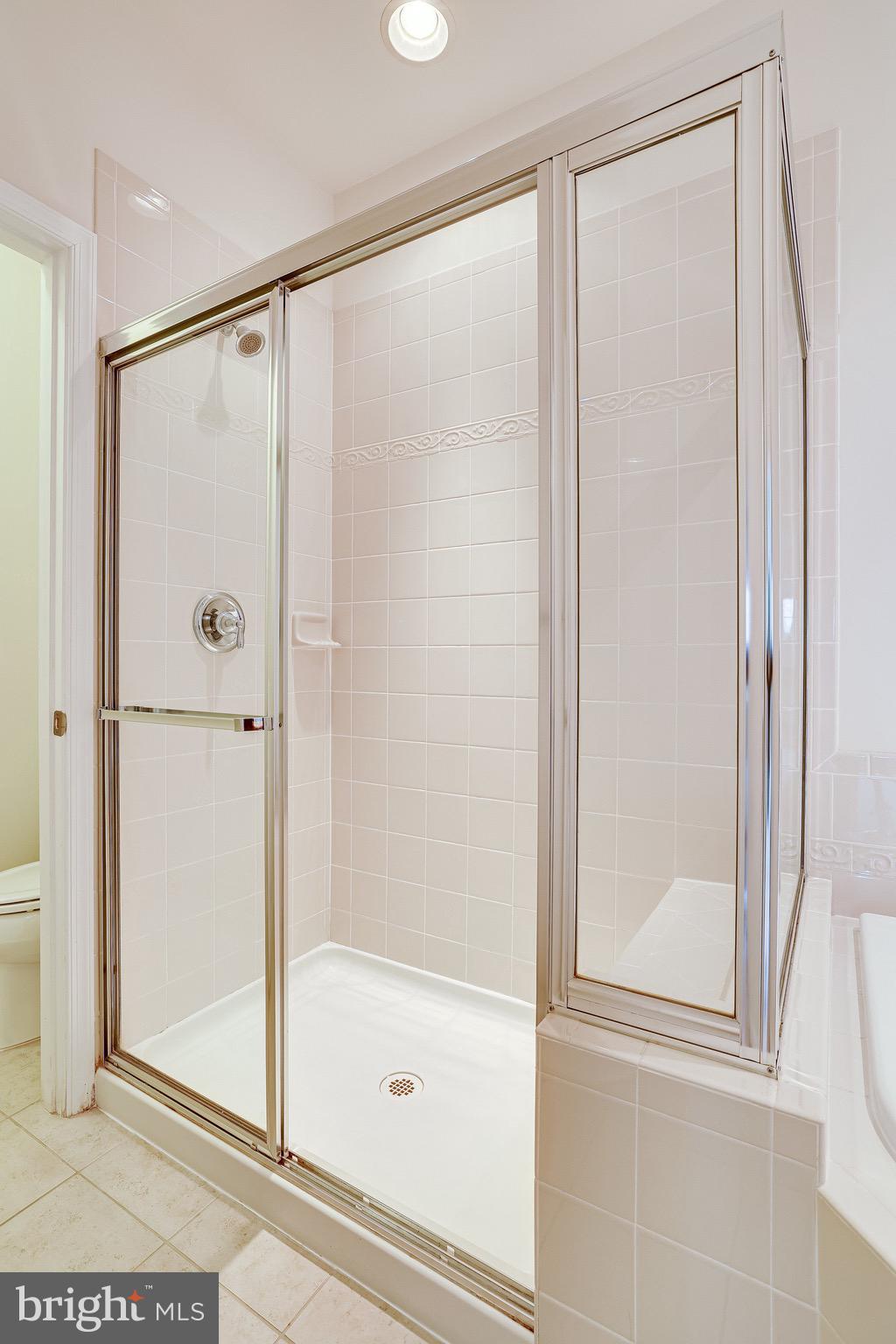 MORLEY CORNER - Residential