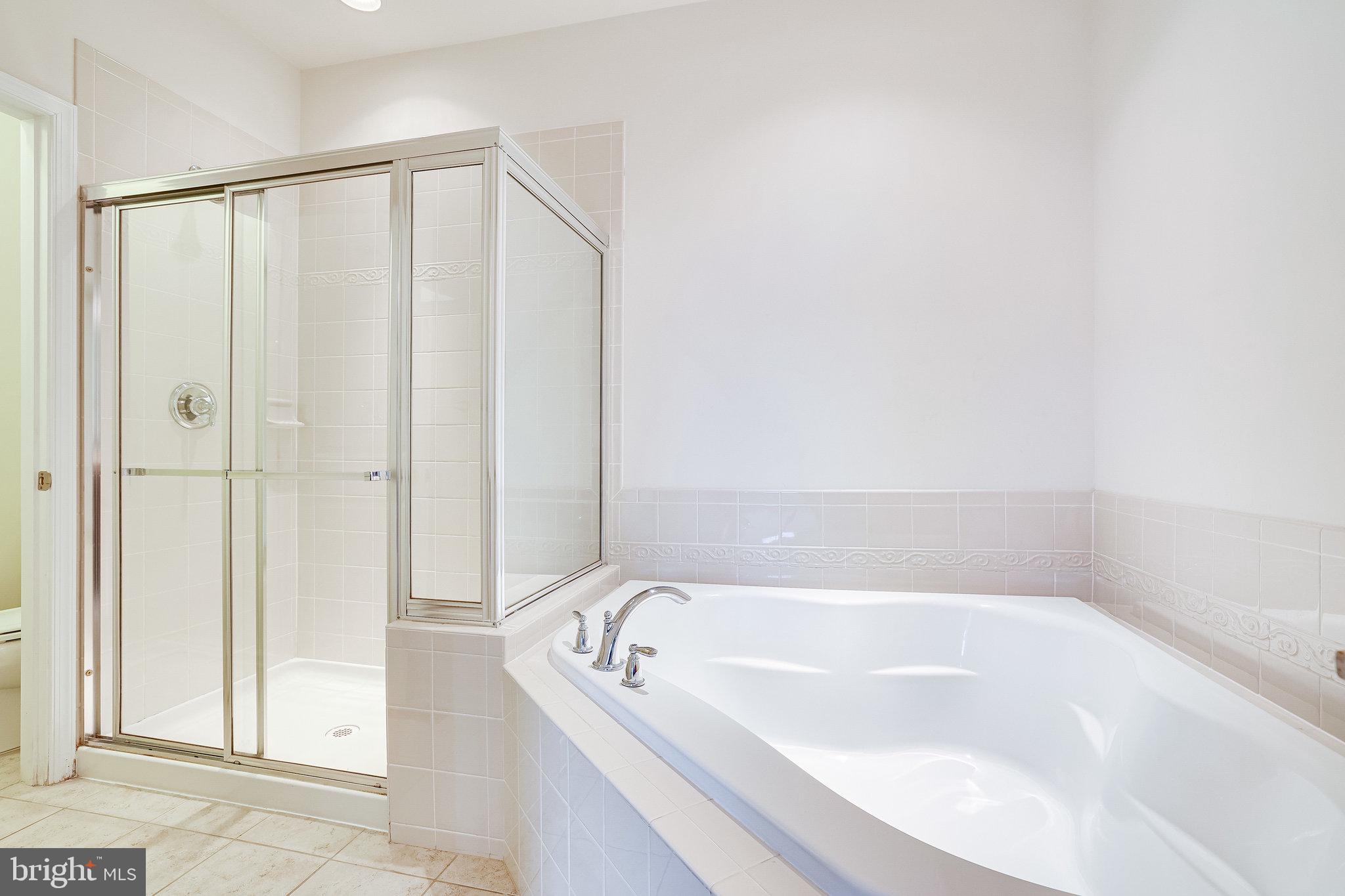 MORLEY CORNER - Residential