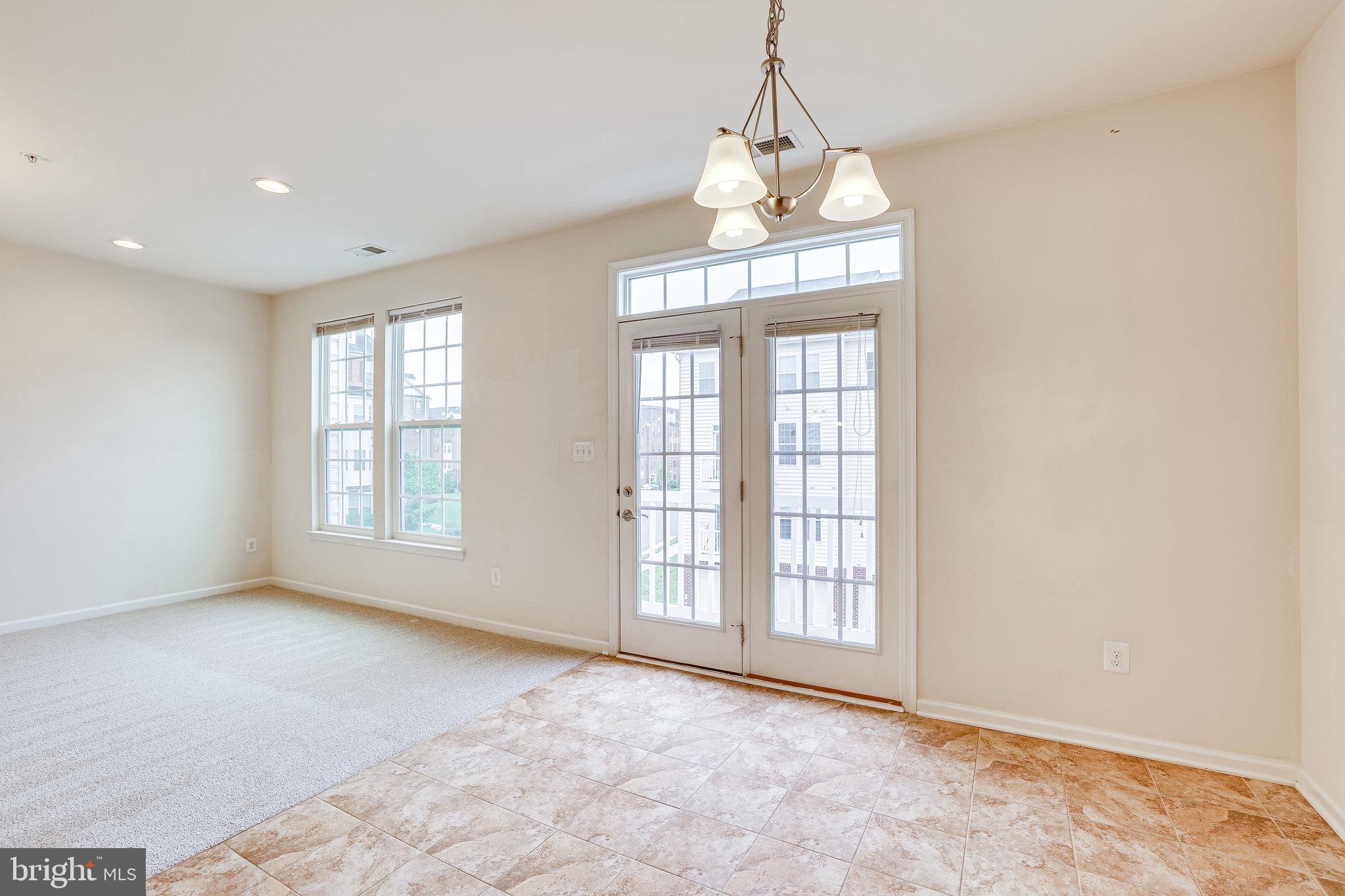 MORLEY CORNER - Residential