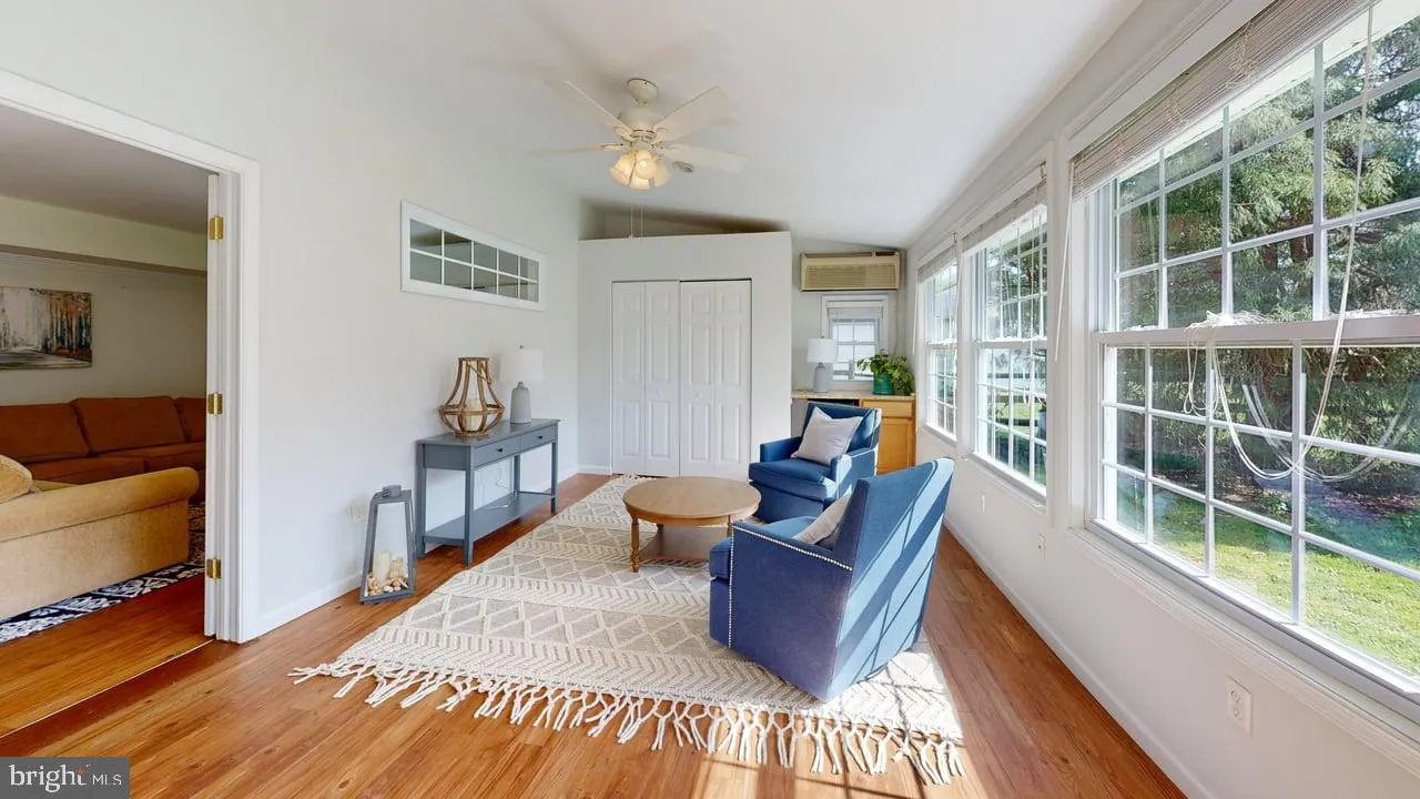 Lutherville Timonium, Maryland 21093, United States, 4 Bedrooms Bedrooms, ,3 BathroomsBathrooms,Residential,Pending,108446