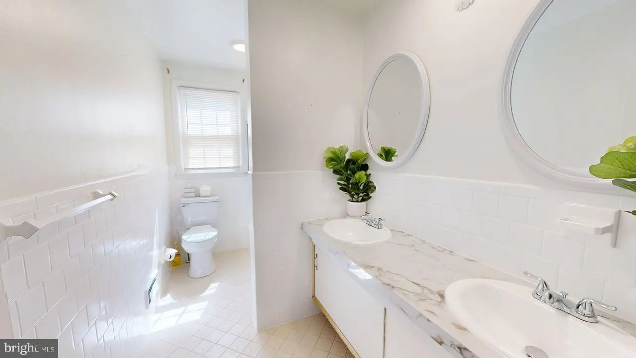 Lutherville Timonium, Maryland 21093, United States, 4 Bedrooms Bedrooms, ,3 BathroomsBathrooms,Residential,Pending,108446