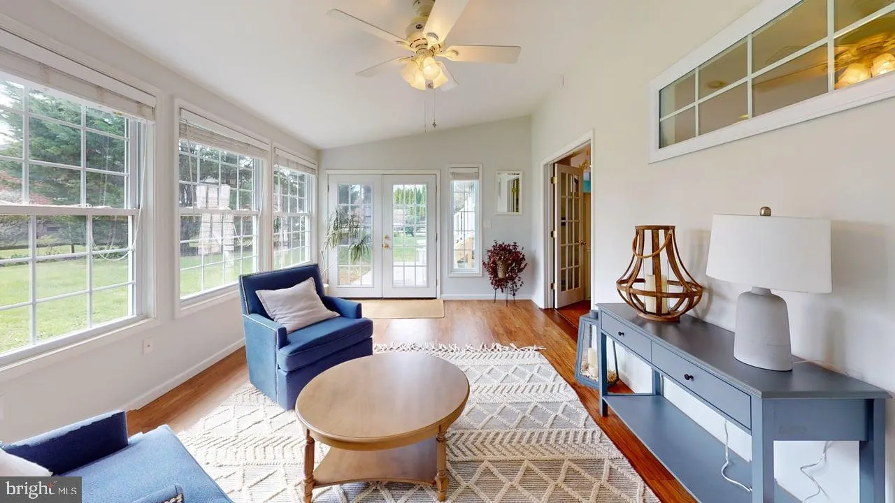 Lutherville Timonium, Maryland 21093, United States, 4 Bedrooms Bedrooms, ,3 BathroomsBathrooms,Residential,Pending,108446