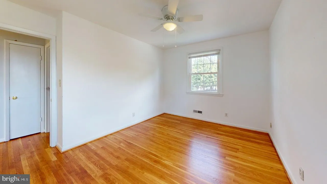 Lutherville Timonium, Maryland 21093, United States, 4 Bedrooms Bedrooms, ,3 BathroomsBathrooms,Residential,Pending,108446