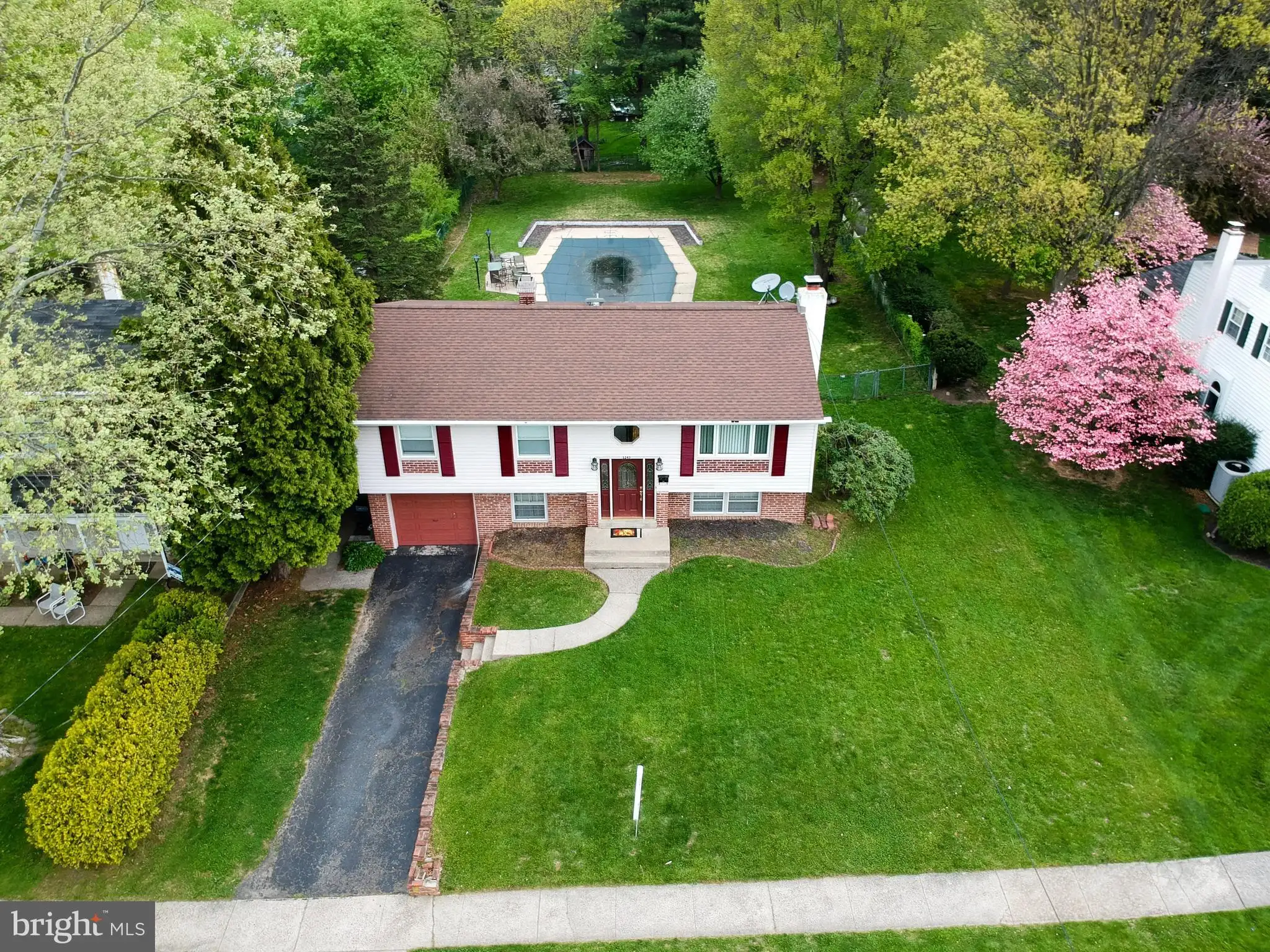 1245 Cushmore Rd