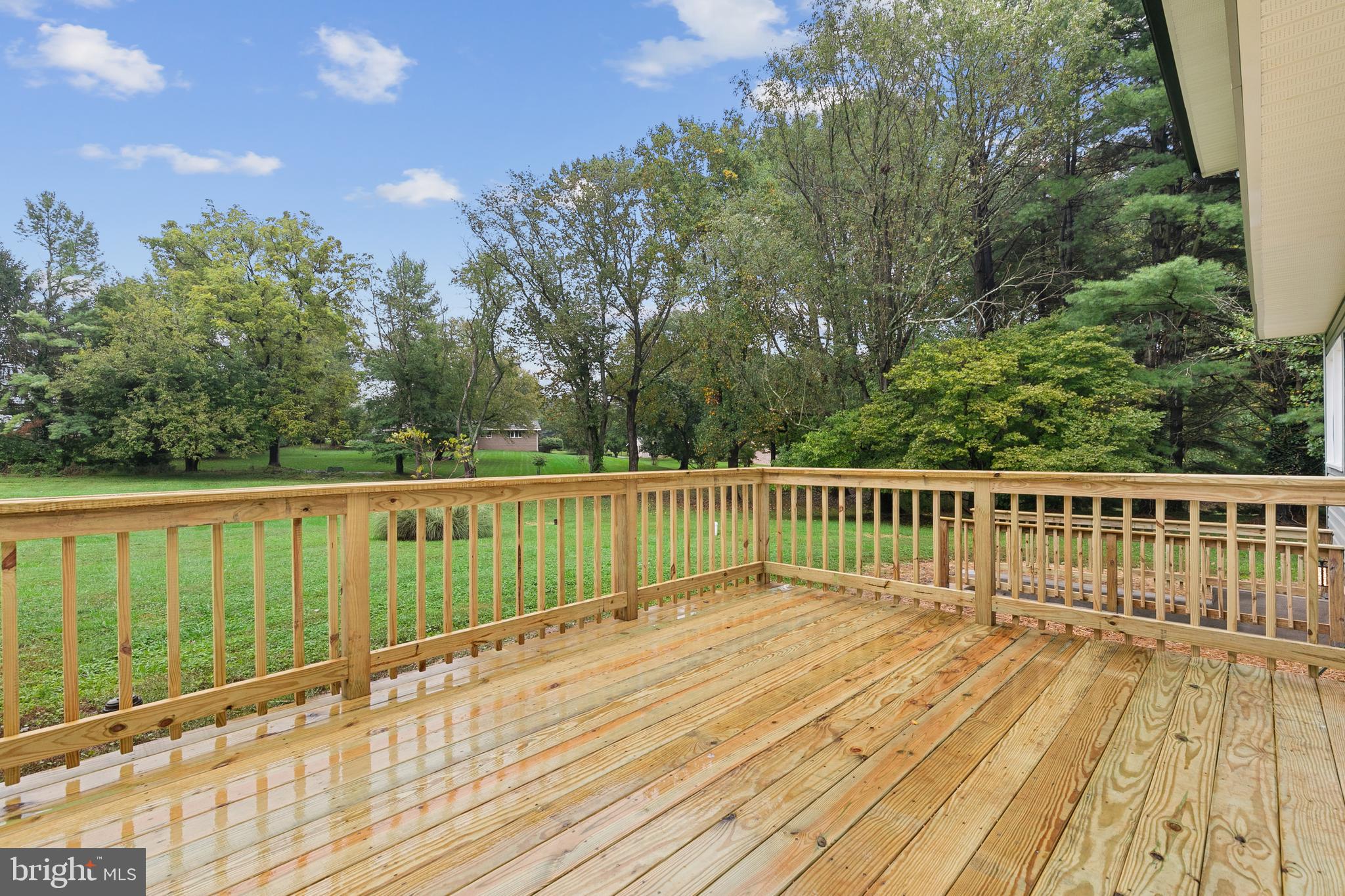FALLS ESTATES - Residential