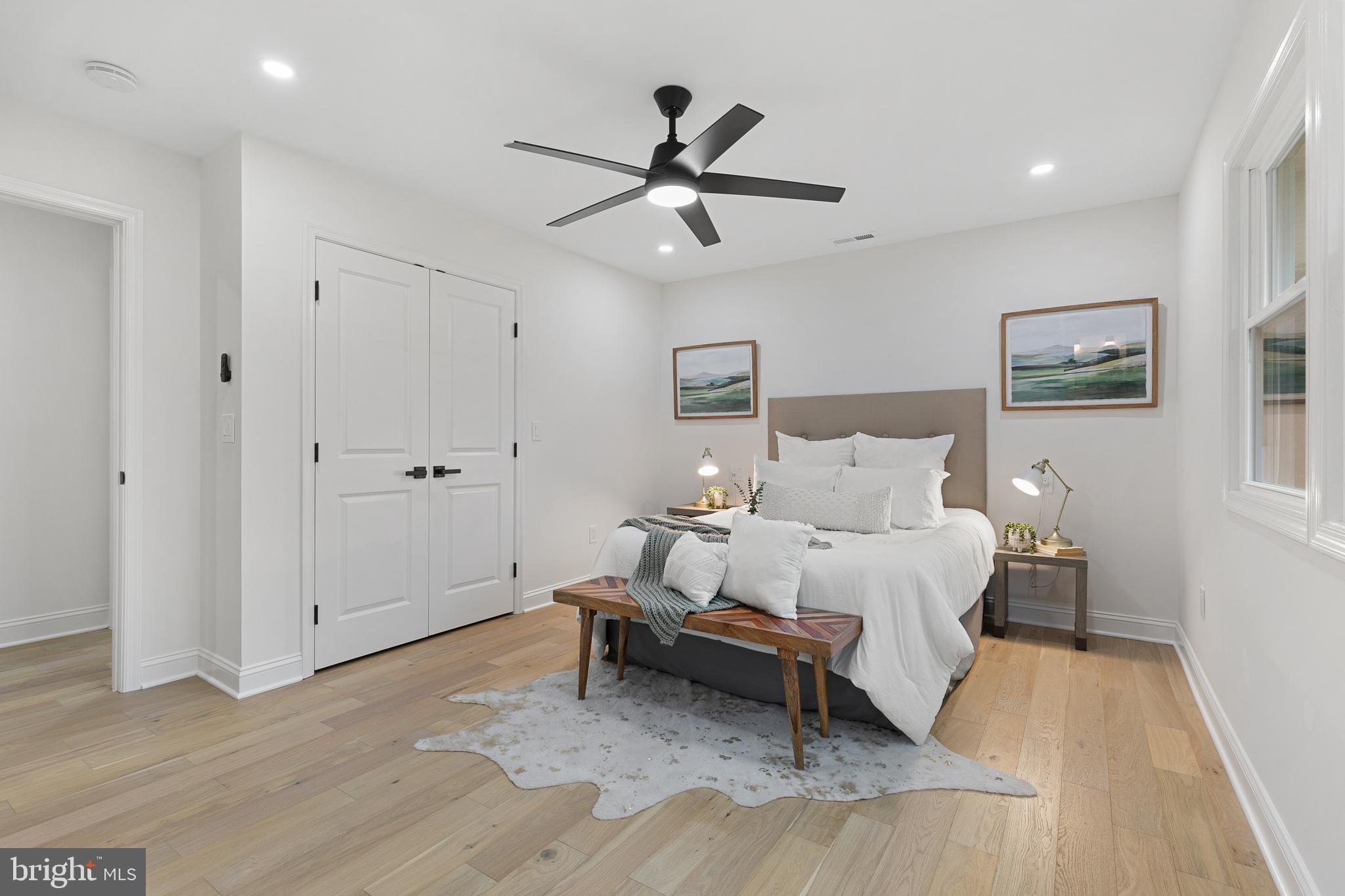 FALLS ESTATES - Residential