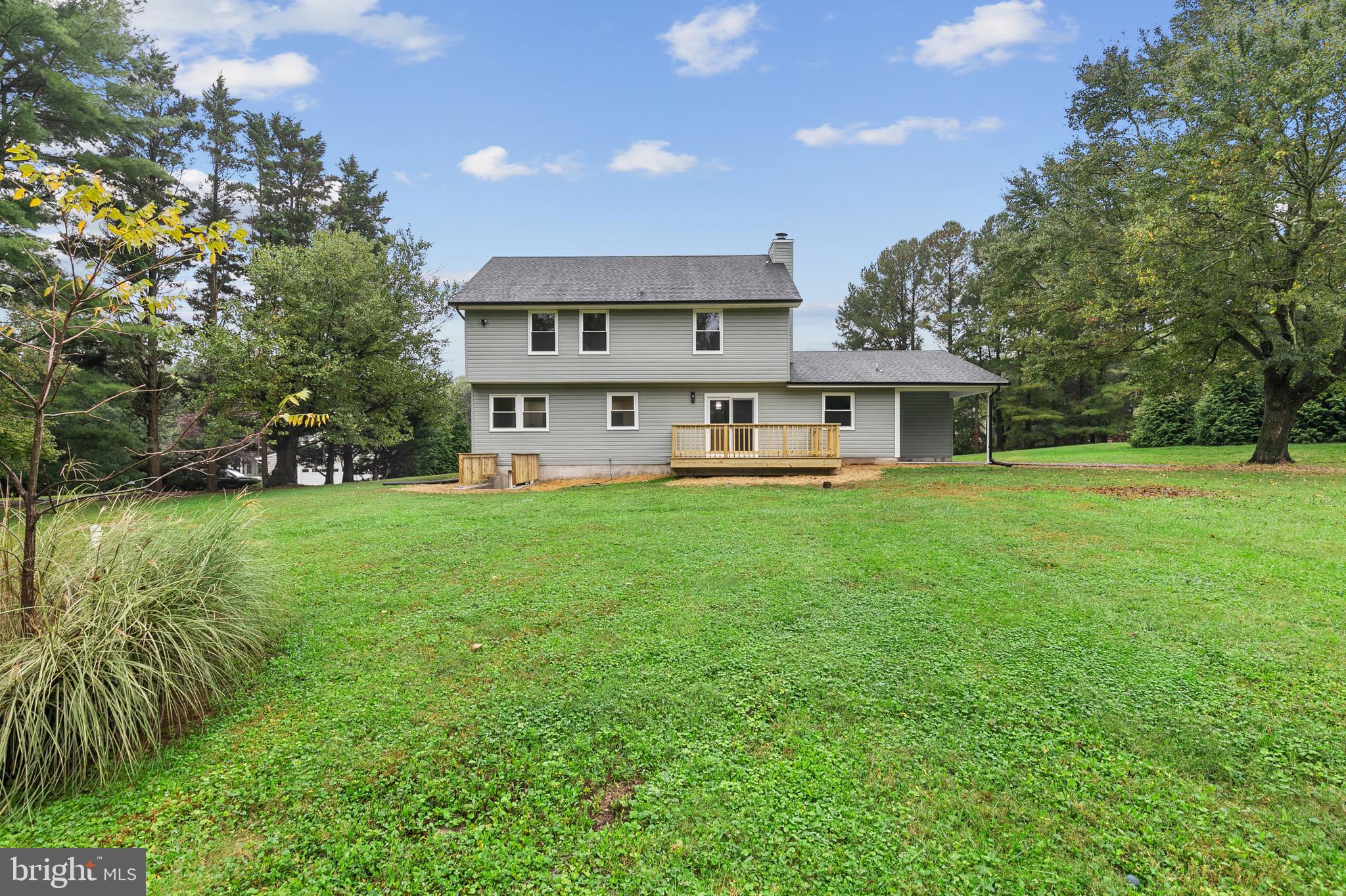 FALLS ESTATES - Residential