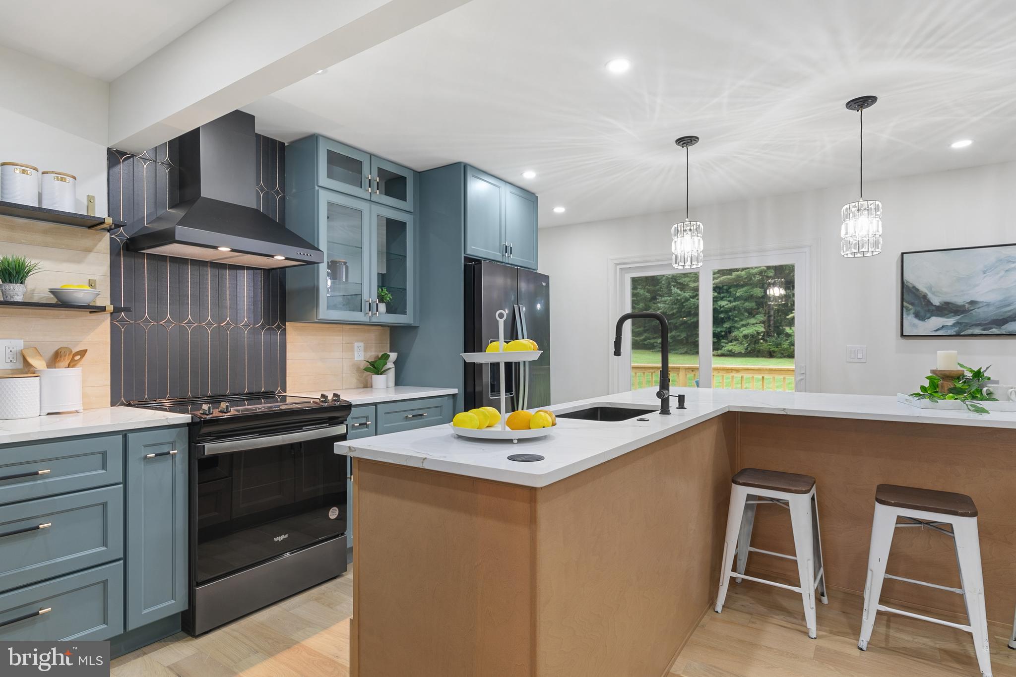 FALLS ESTATES - Residential