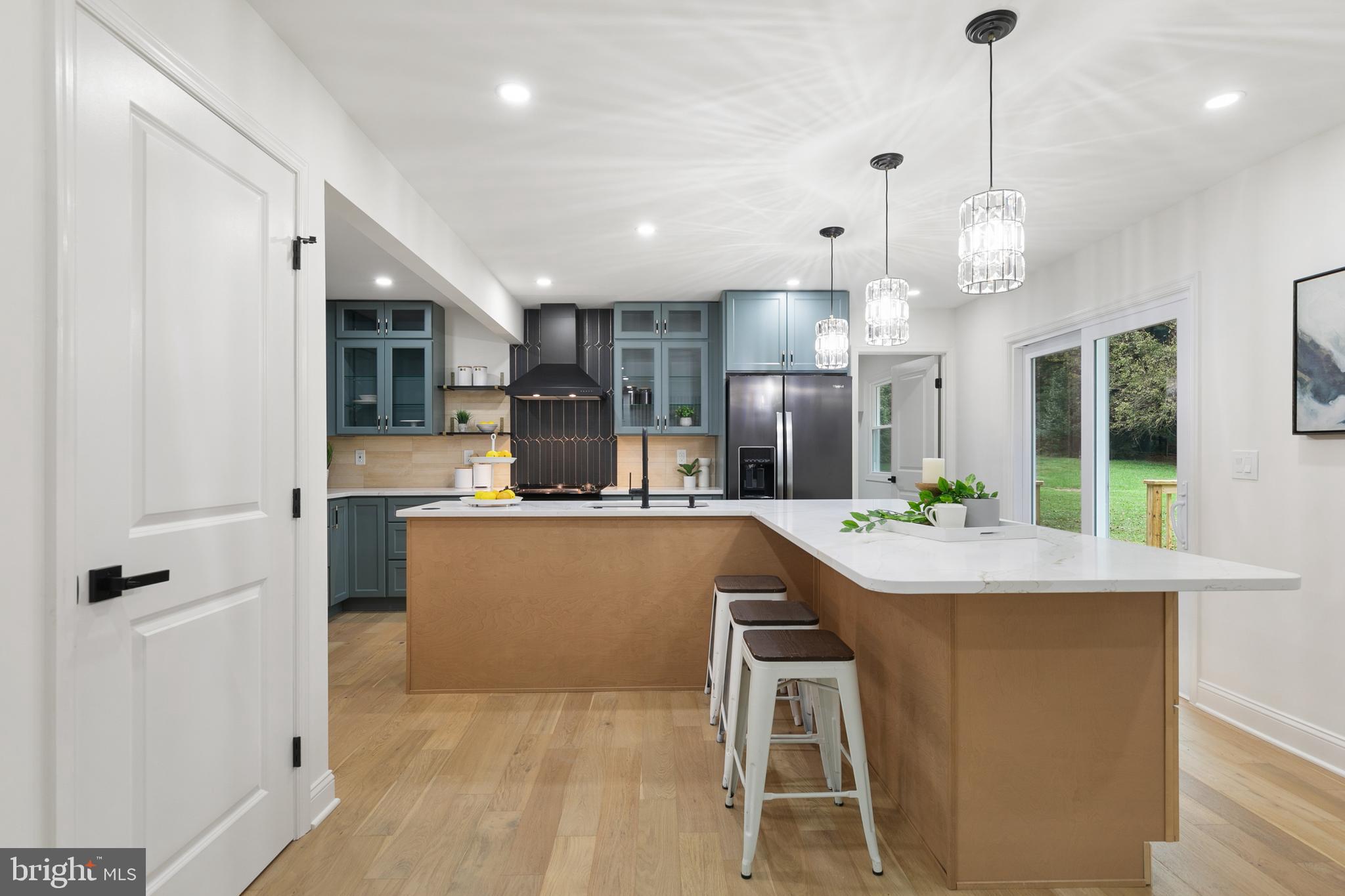 FALLS ESTATES - Residential