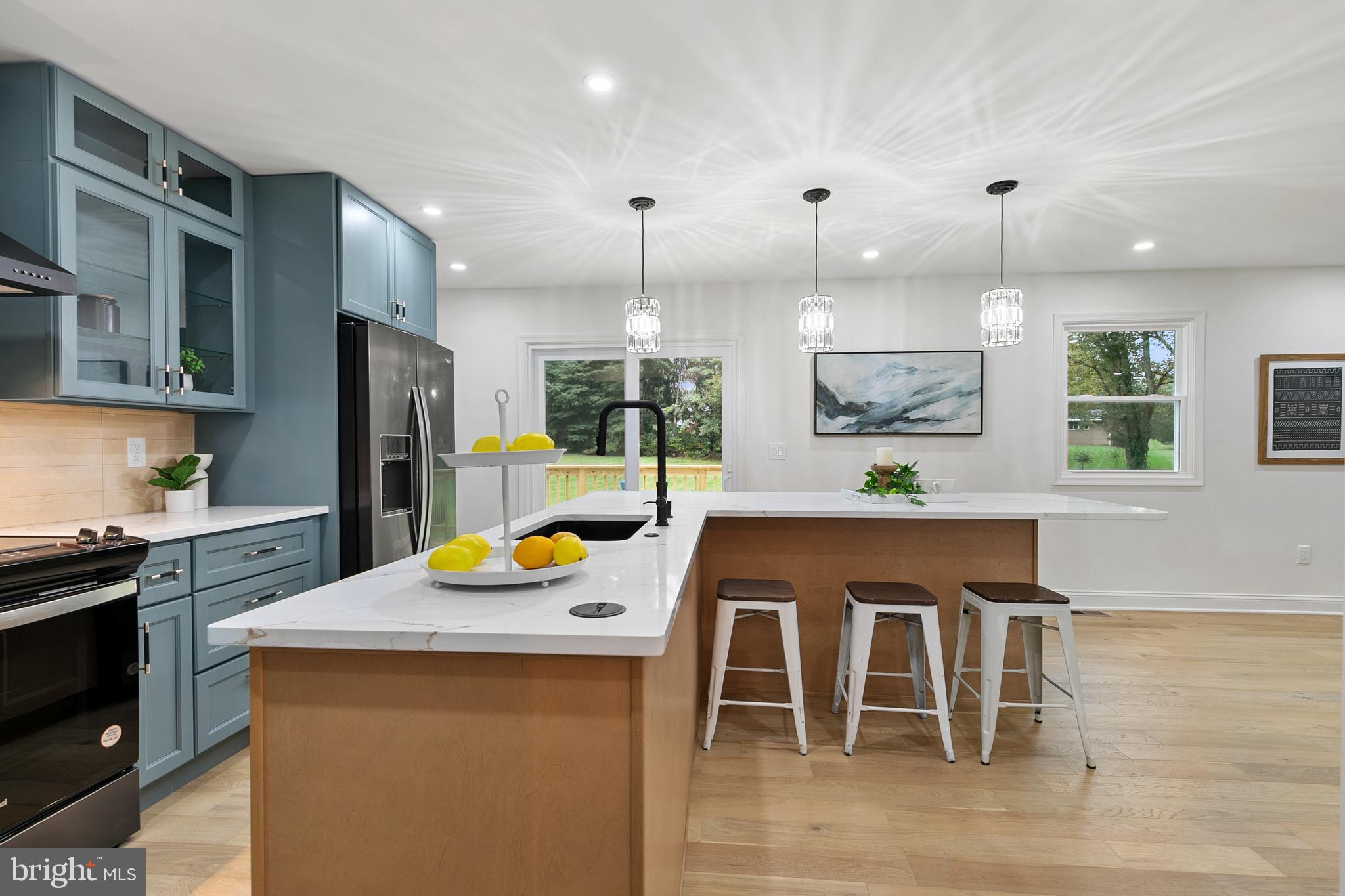 FALLS ESTATES - Residential