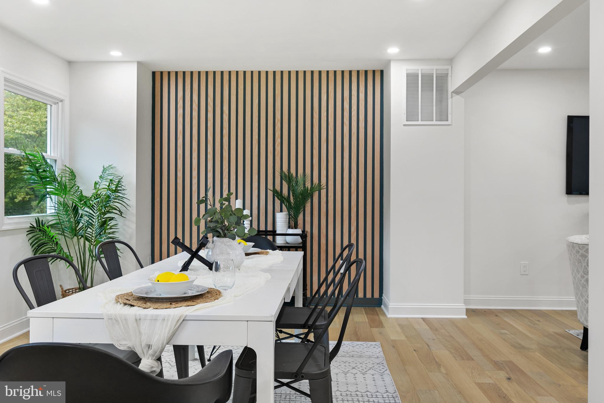 FALLS ESTATES - Residential
